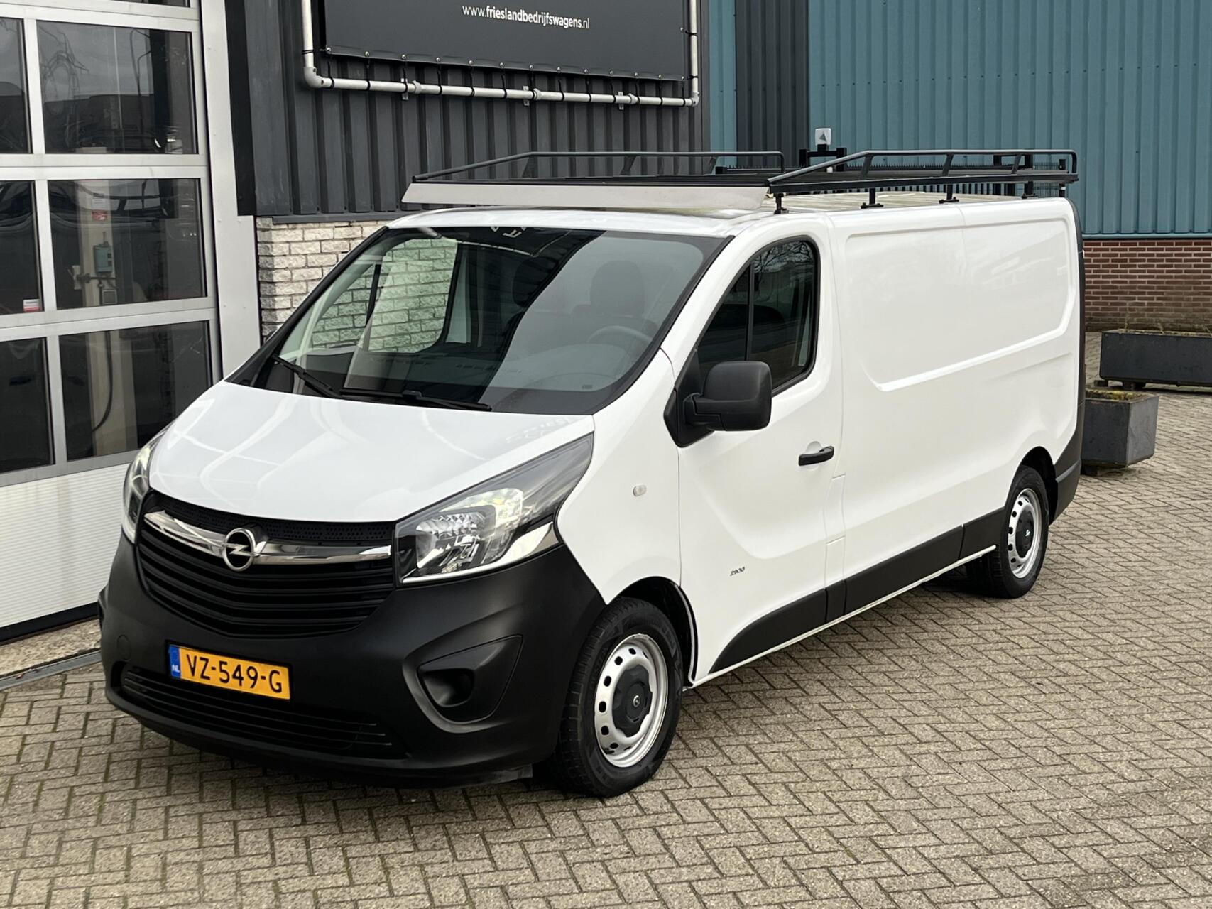 Foto van Opel Vivaro-b