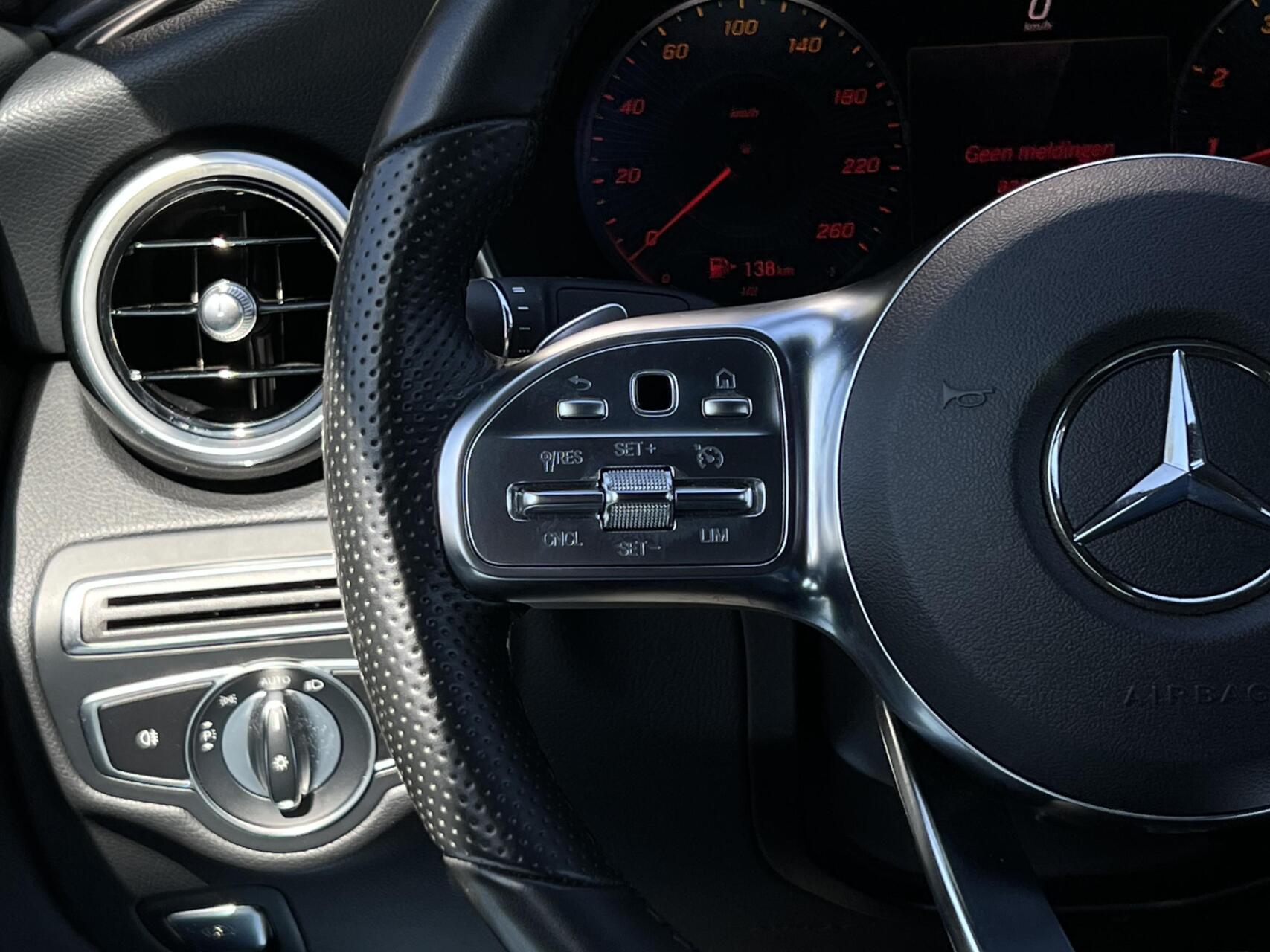 Foto van Mercedes-Benz C 200