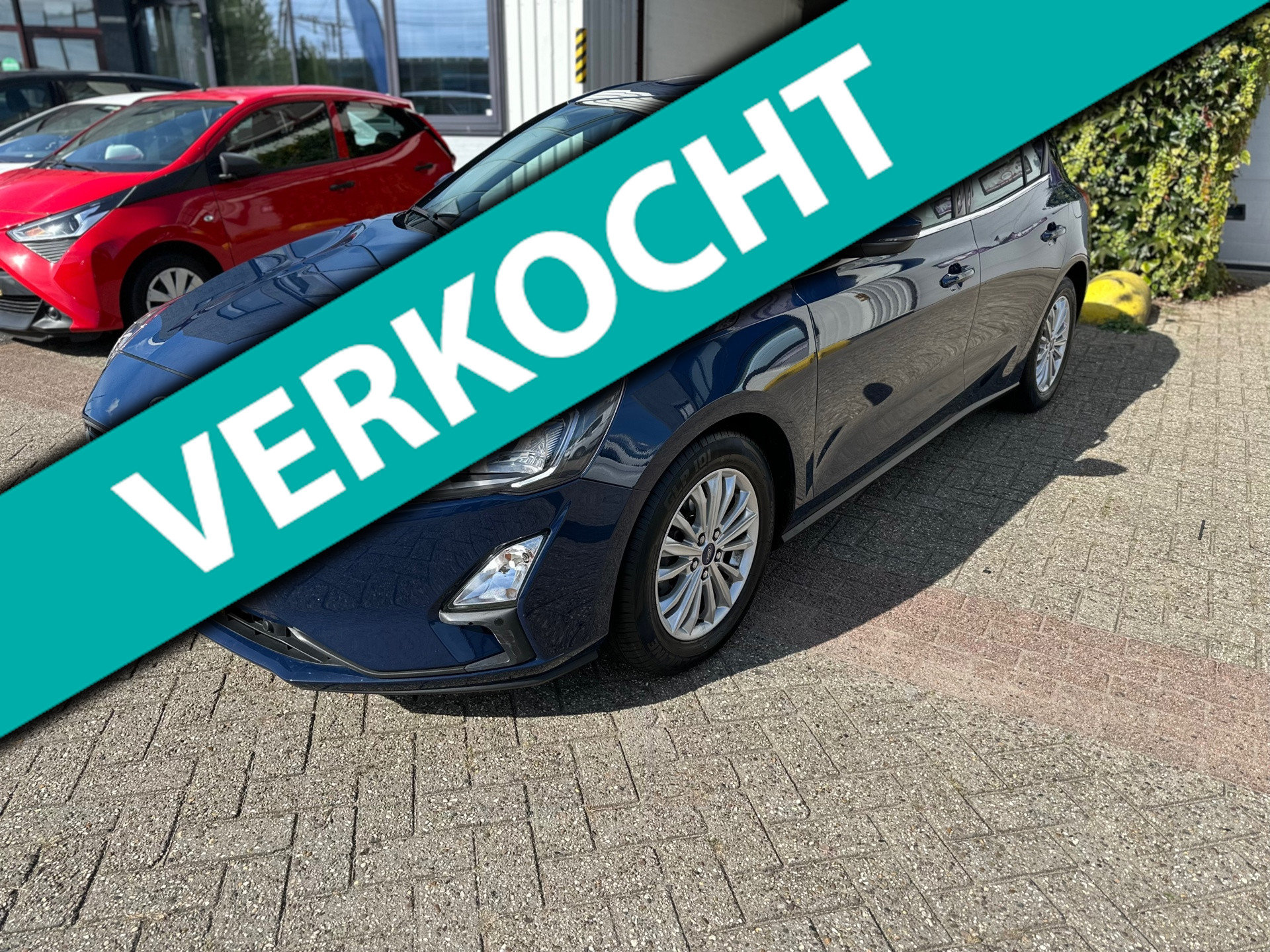 Ford Focus 1.0 EcoBoost Titanium Business 2020 - voorkant