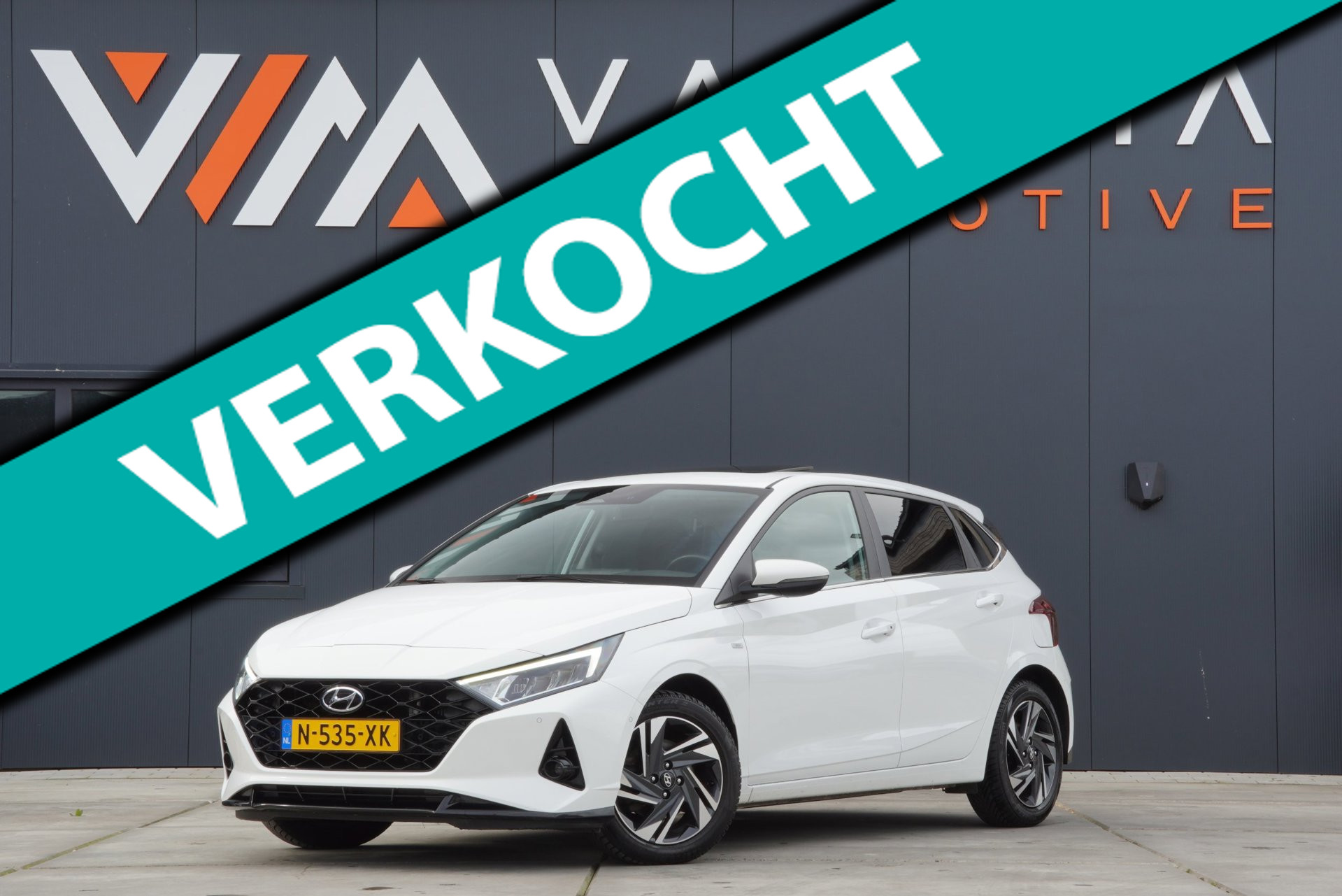 Hyundai I20 1.0 T-GDI Premium Sky 2022 Automaat MHEV Opendak Stoelverwarming Clima Airco 5 Deurs Navi Carplay Dodehoek 2022 - voorkant