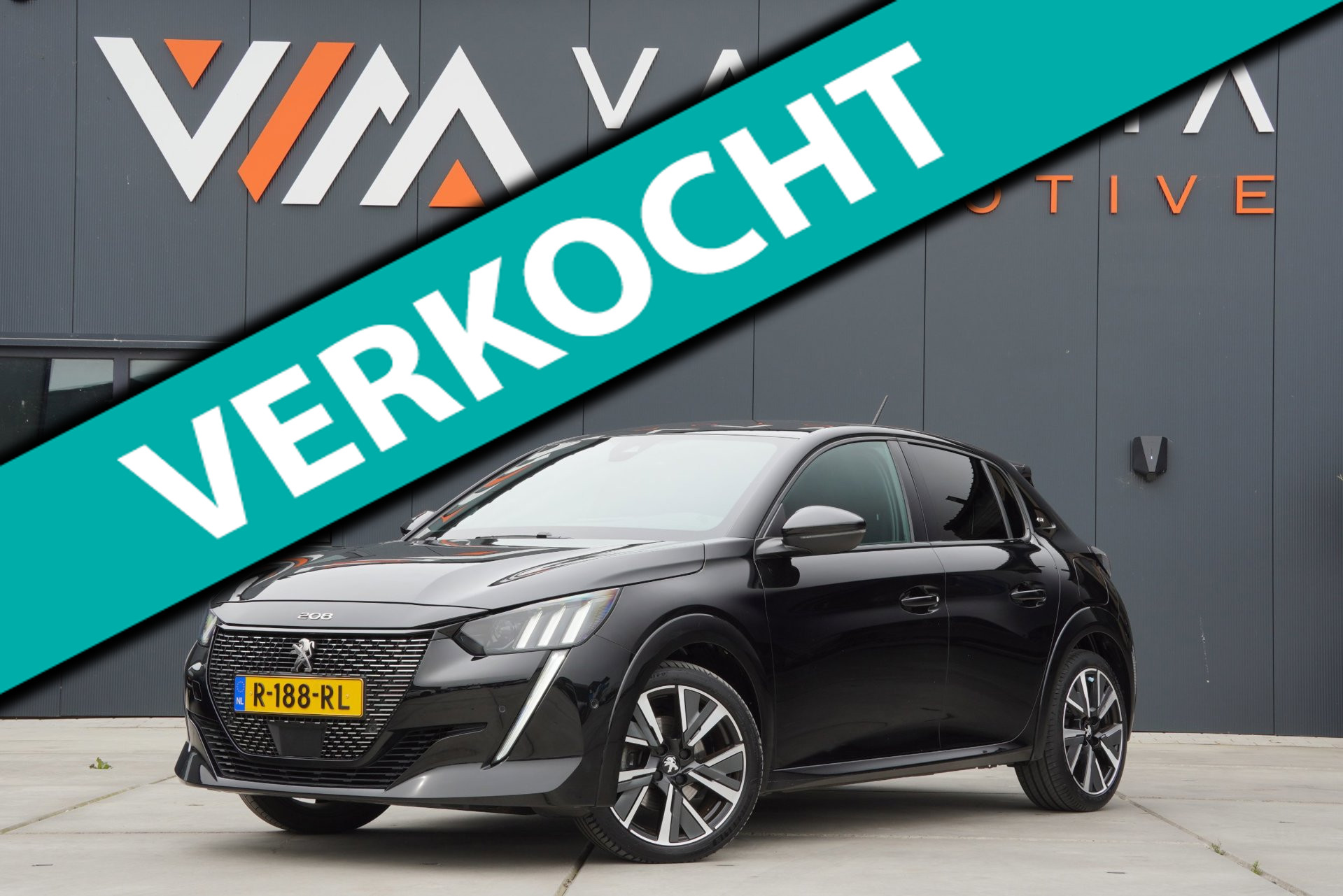 Peugeot 208 1.2 GT Pack 2022 Automaat Stoelverwarming Carplay Airco Navi Cruise control Camera Dodehoek 3D cockpit 2022 - voorkant