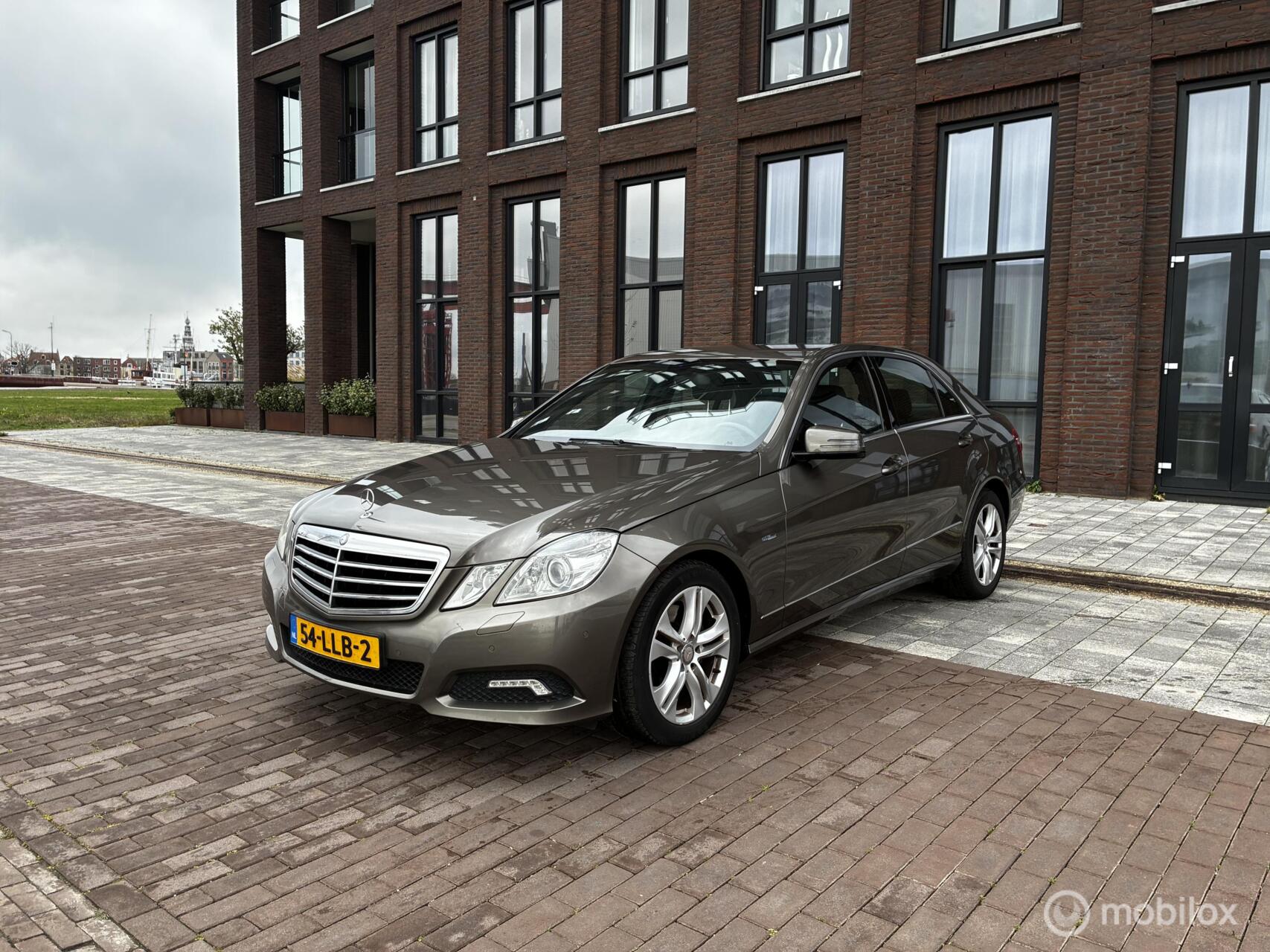 Mercedes-Benz E 250 Cgi 250 CGI Business Class Avantgarde Navi 2010 - voorkant