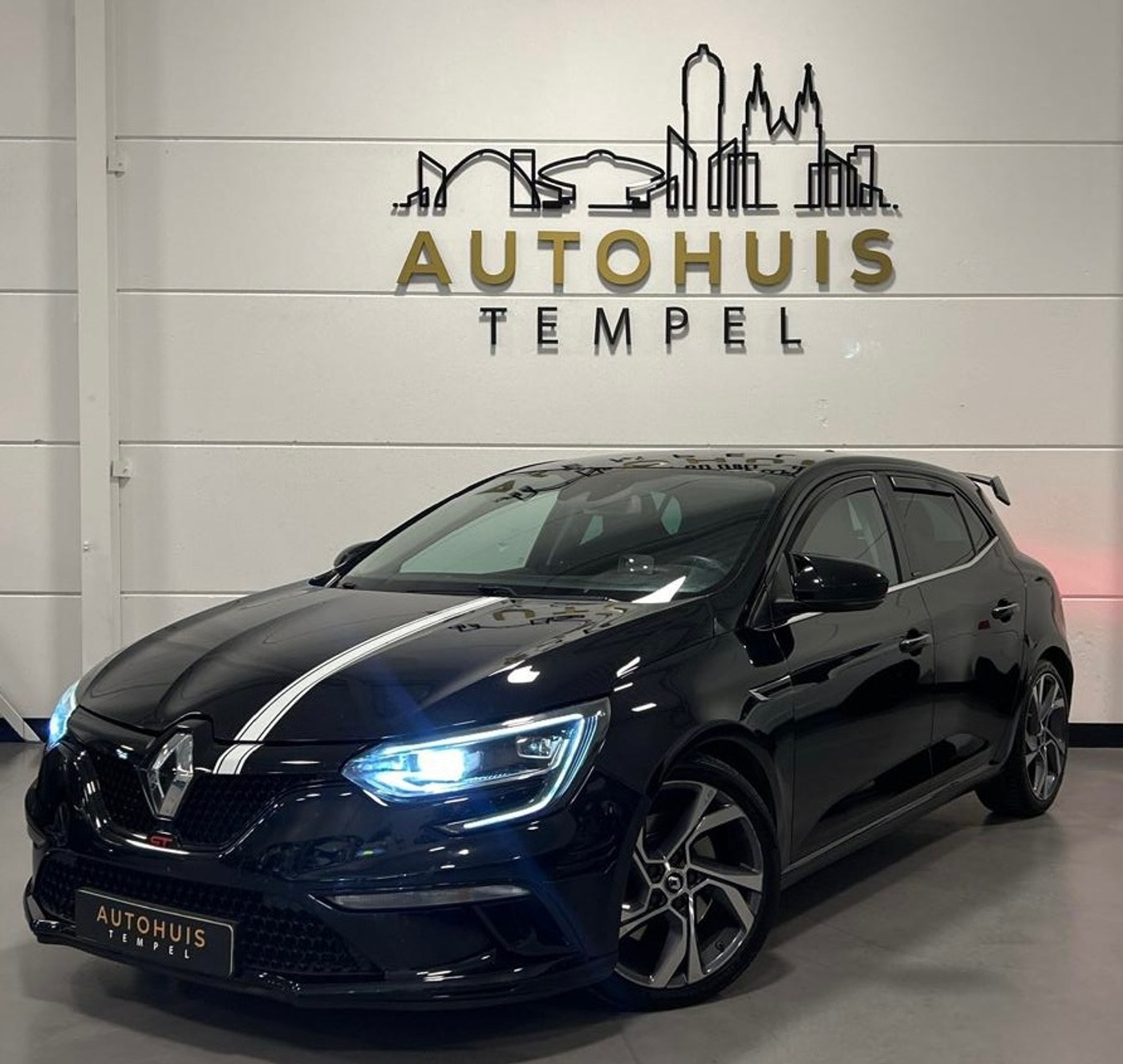 Renault Megane 1.6 TCe GT Airco Cruise Climate Stoelverw Head Up 18Inch Sfeer Keyless Kuipstoelen 2016 - voorkant