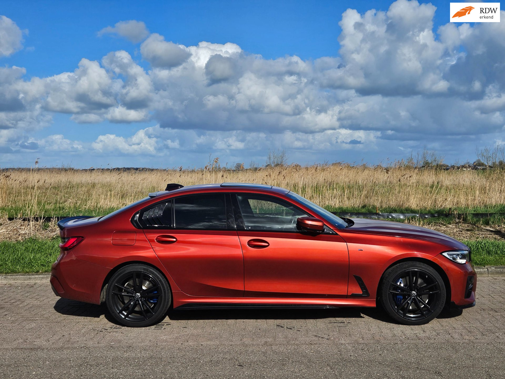 Foto van BMW 330E