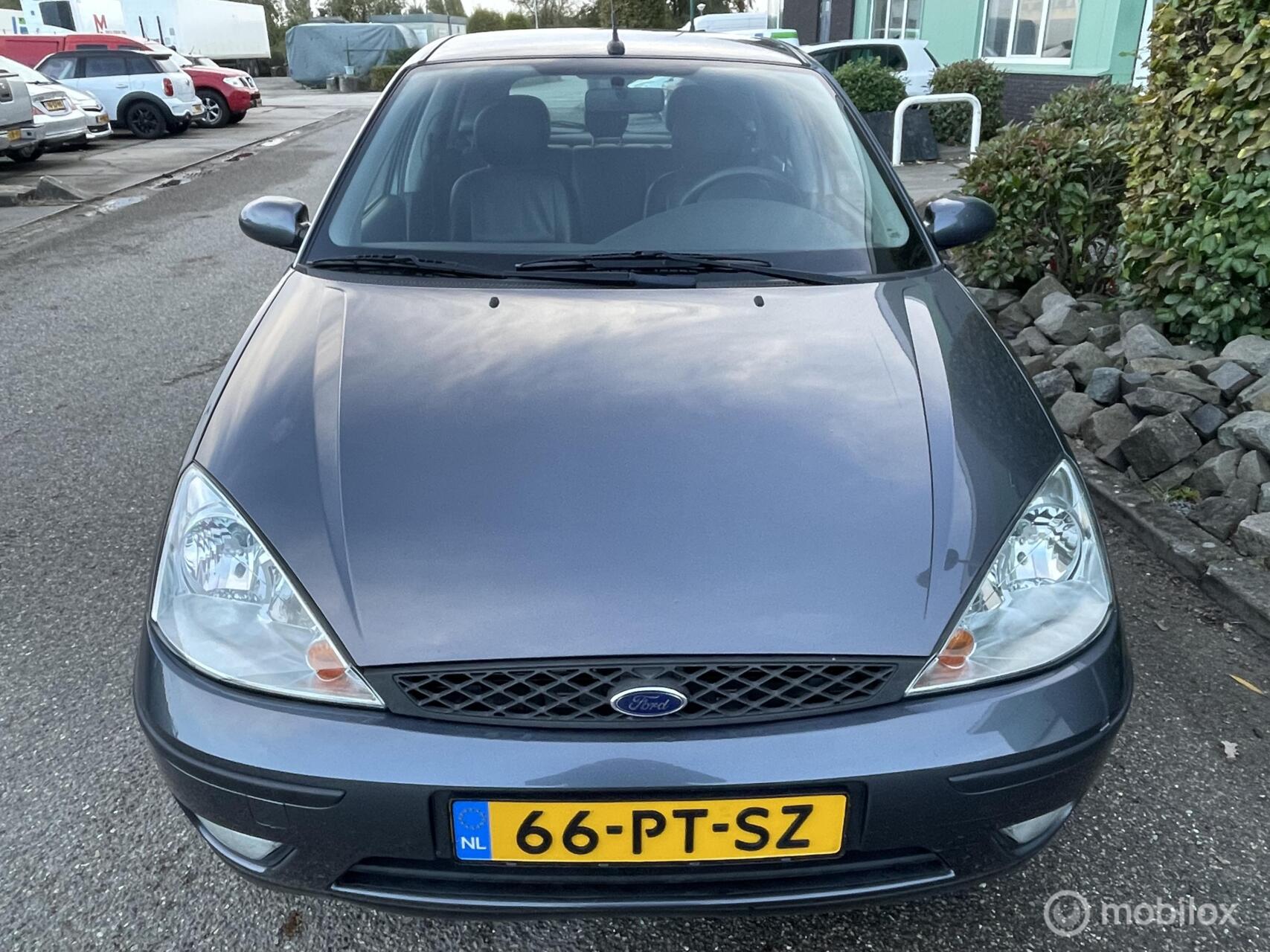 Foto van FORD FOCUS