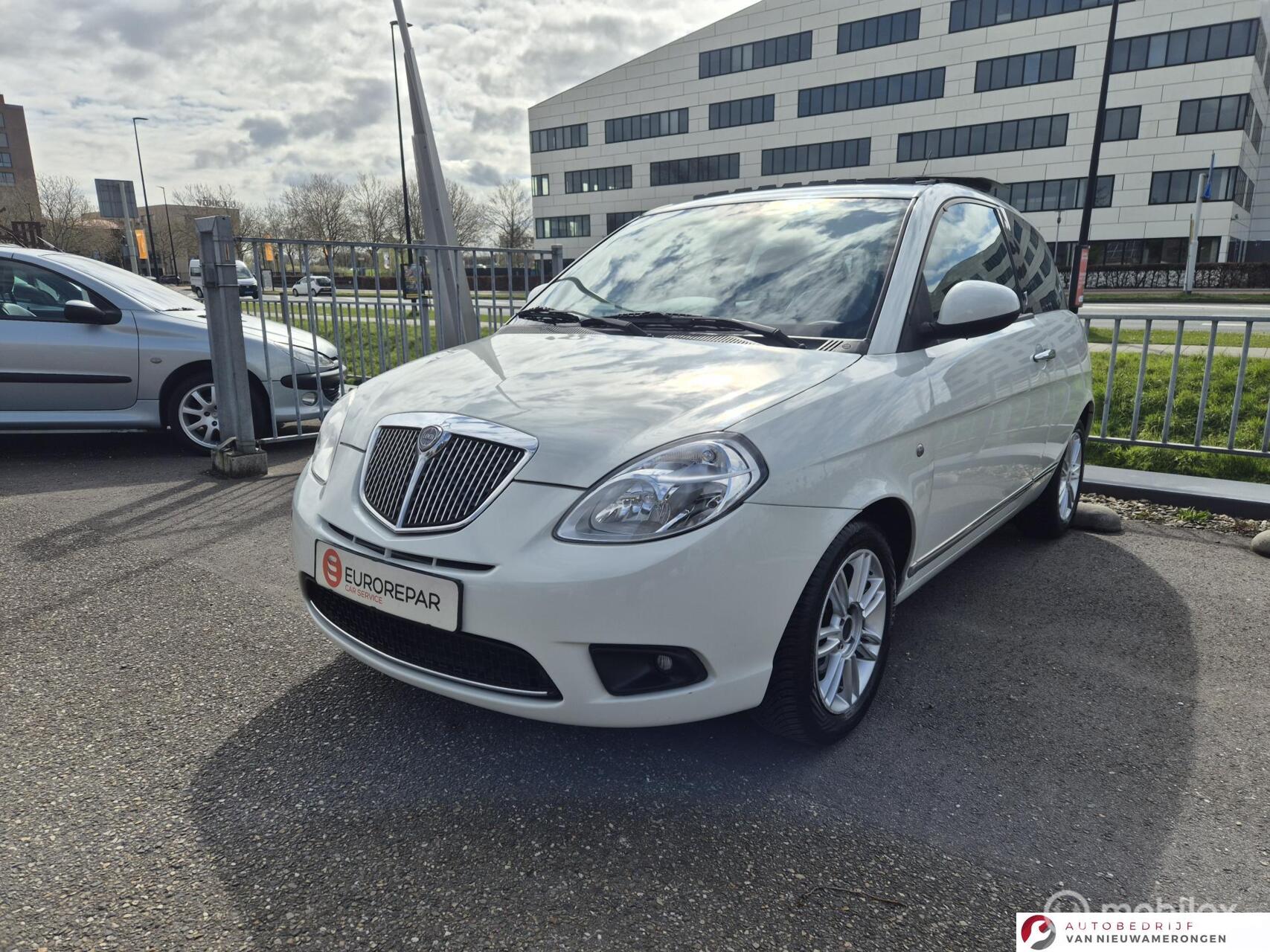 Foto van LANCIA LANCIA YPSILON