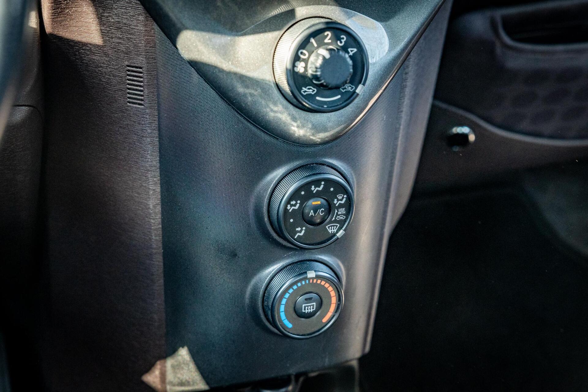 Foto van Toyota Toyota Iq