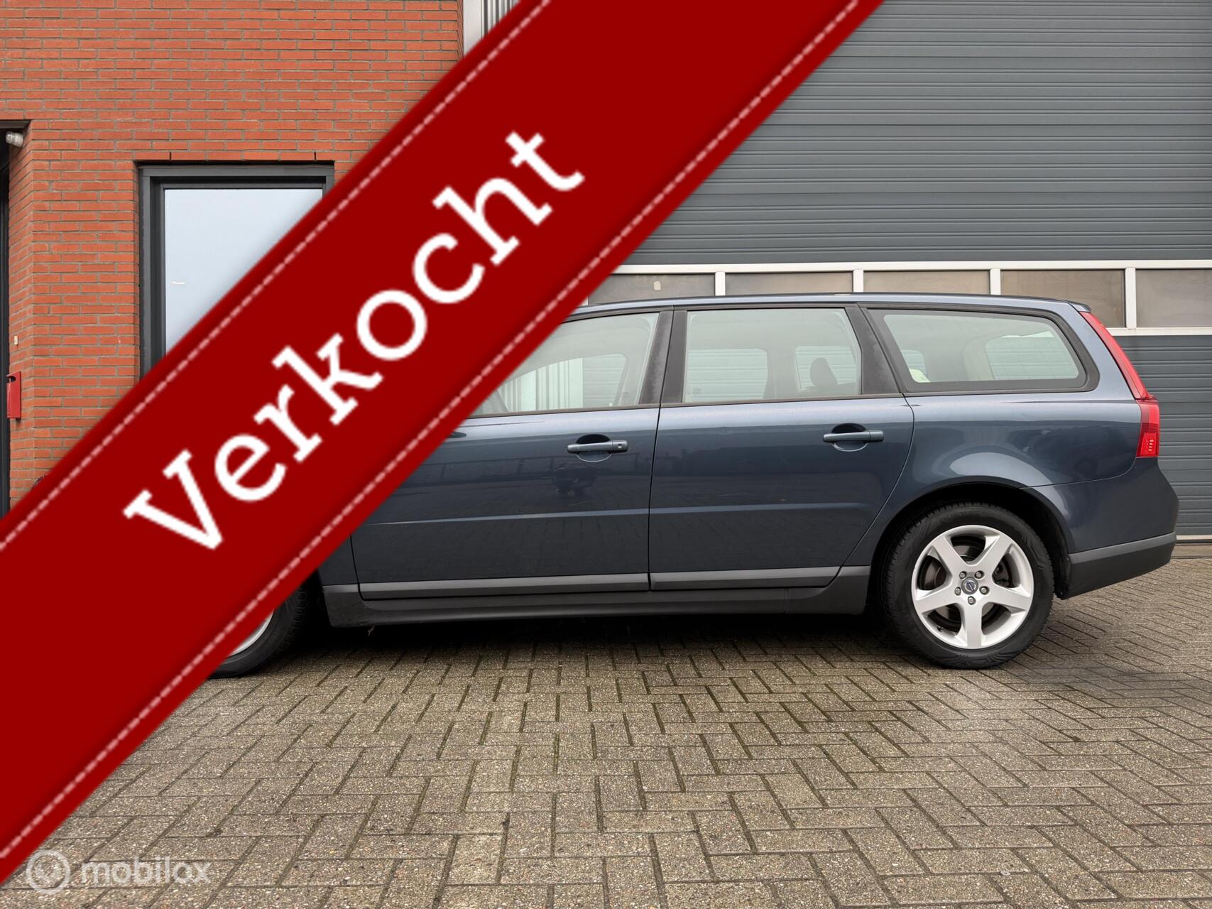 Volvo V70 2.5T 200pk - stoelverw. - orig. NL - 17inch 2007 - voorkant