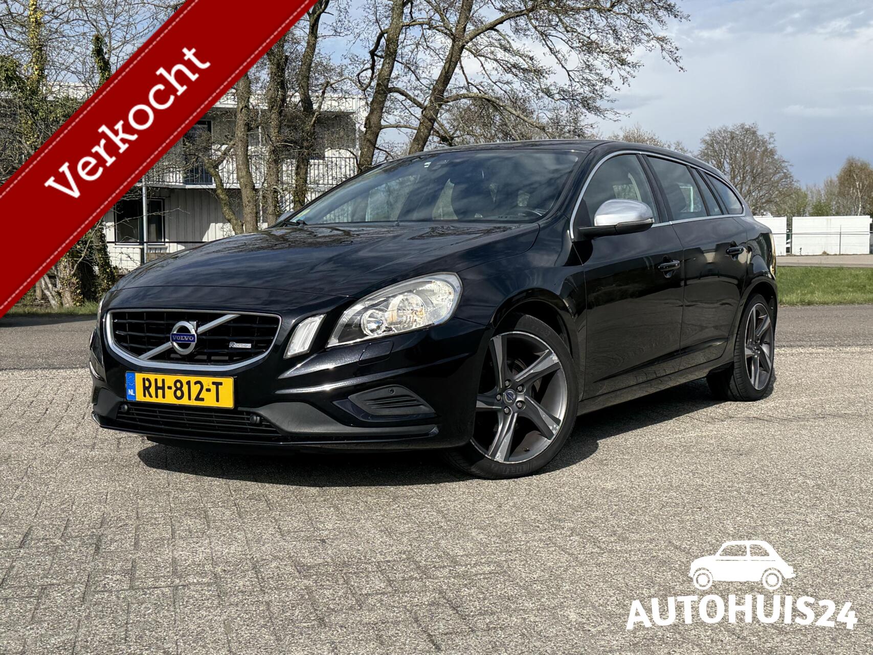 Volvo V60 2.0 D3 R-Design 5-CILINDER|18"|NAVI|TREKHAAK|APK12-2026 2011 - voorkant