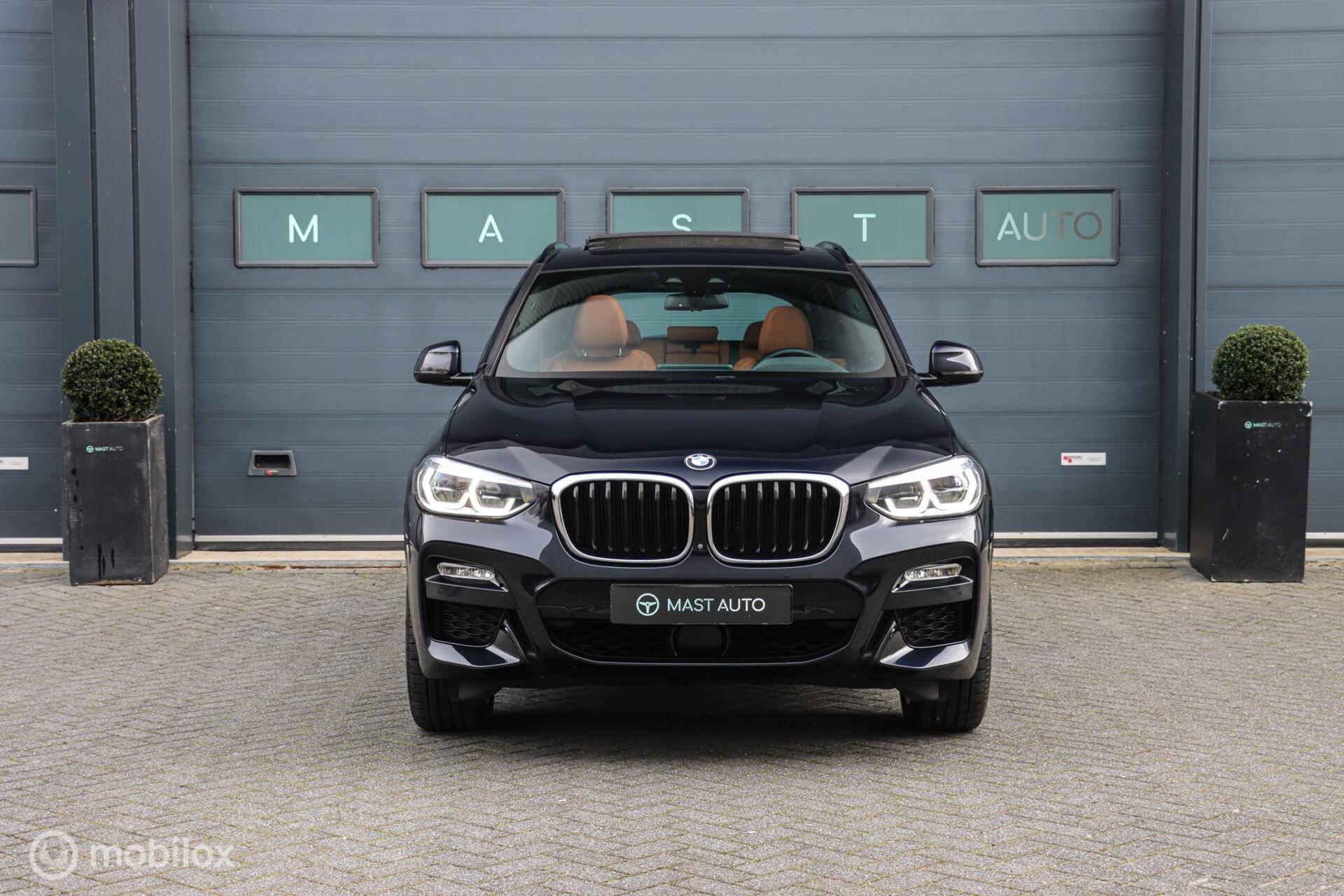 Foto van BMW X3 Xdrive30i