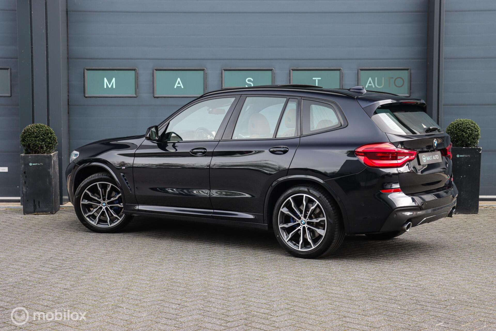 Foto van BMW X3 Xdrive30i