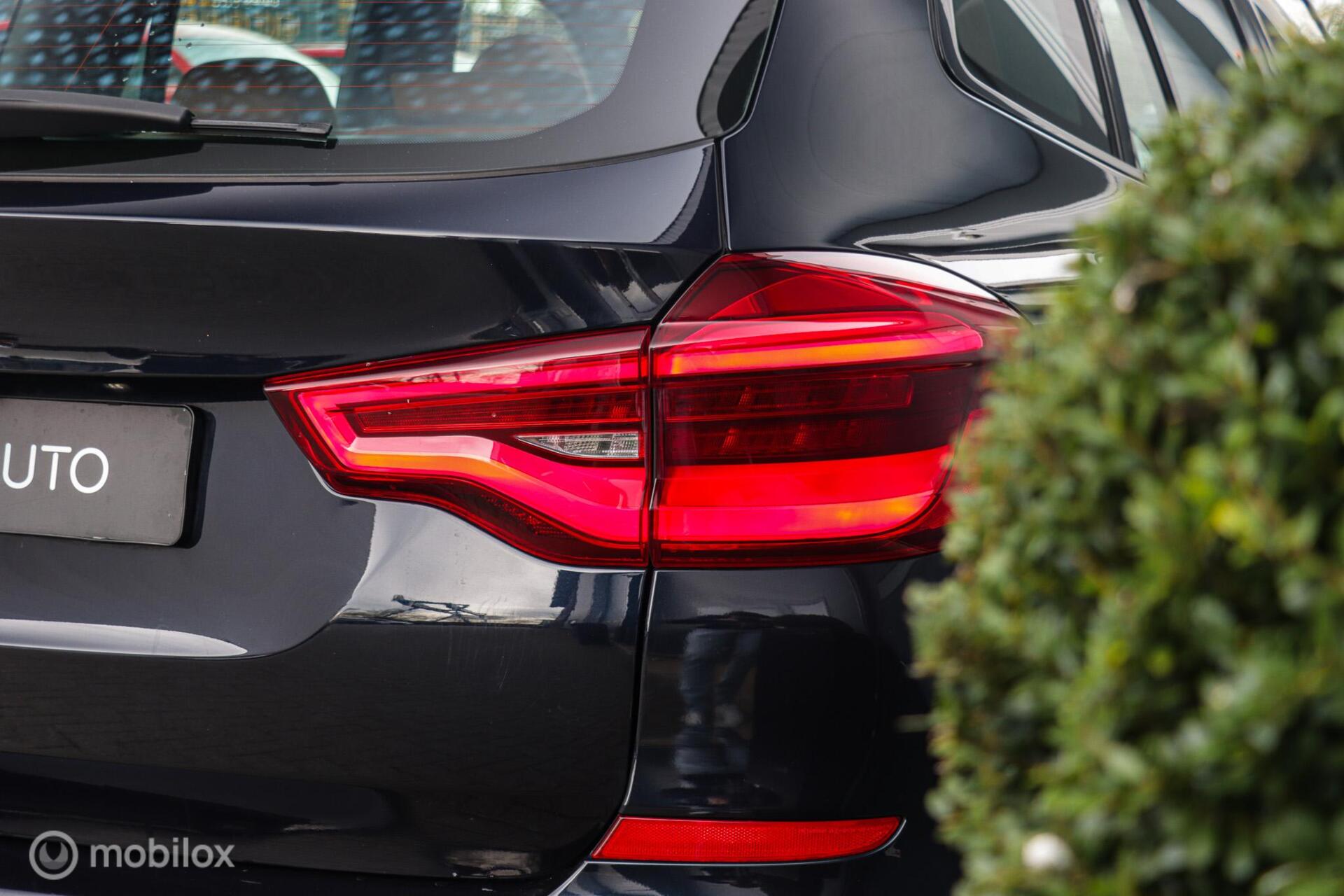 Foto van BMW X3 Xdrive30i
