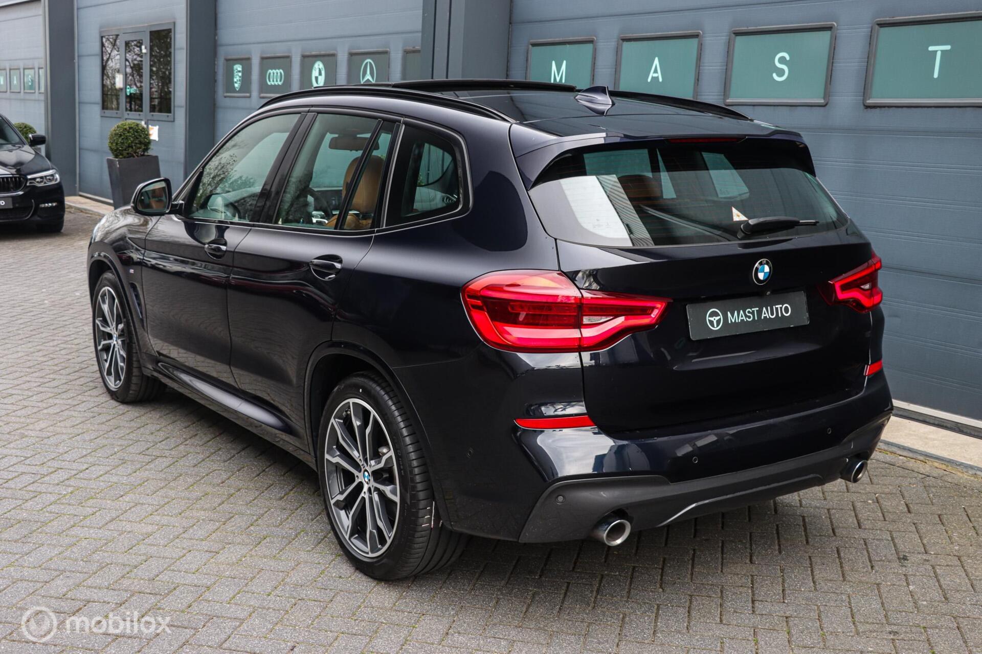 Foto van BMW X3 Xdrive30i