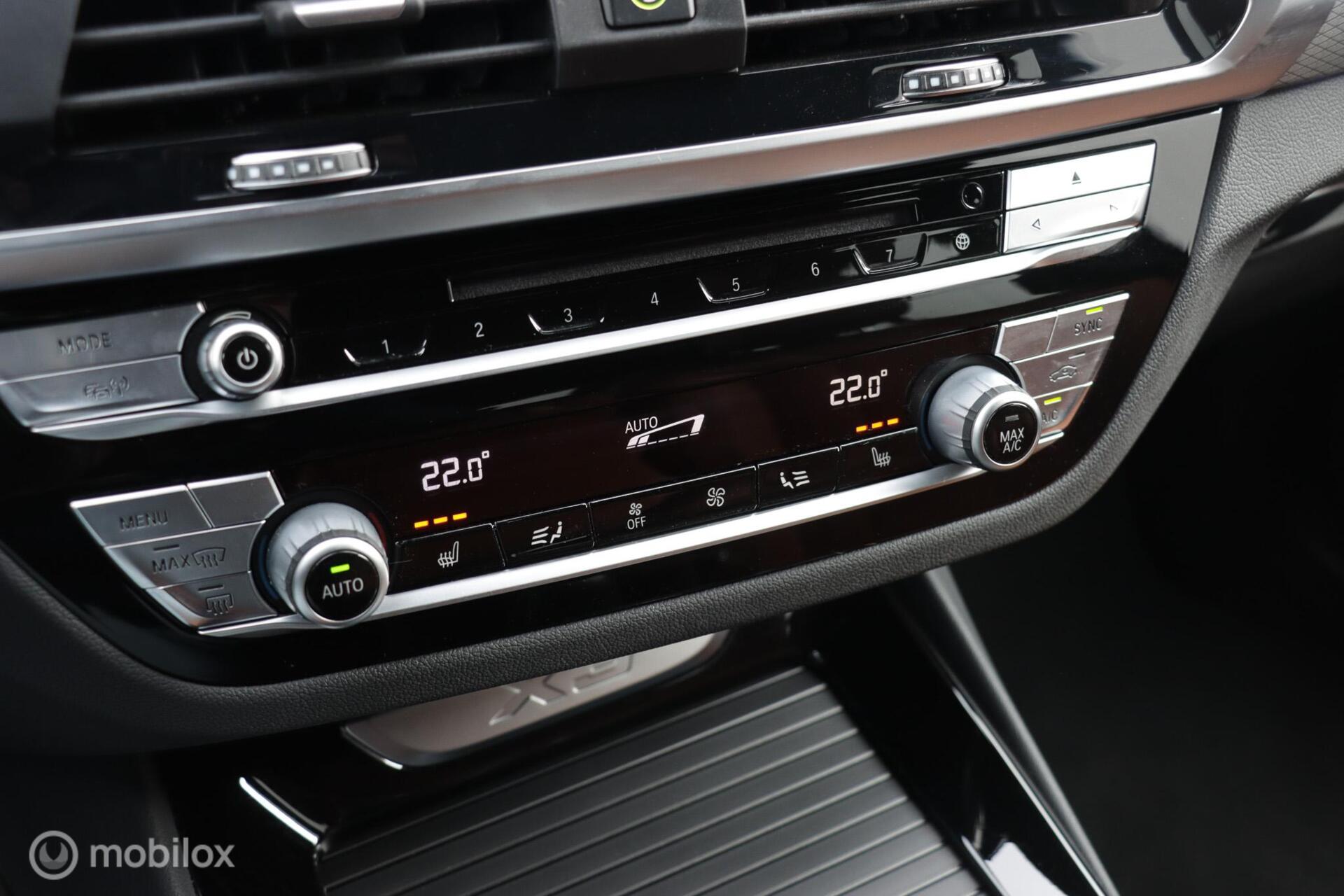 Foto van BMW X3 Xdrive30i