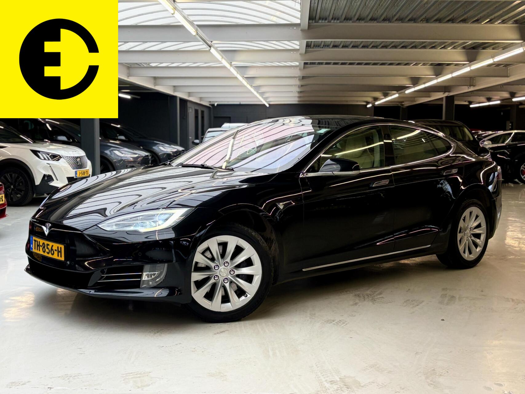 Foto van TESLA MODEL S