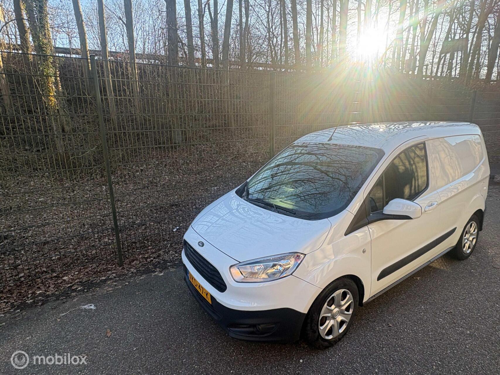 Foto van Ford Transit Courier