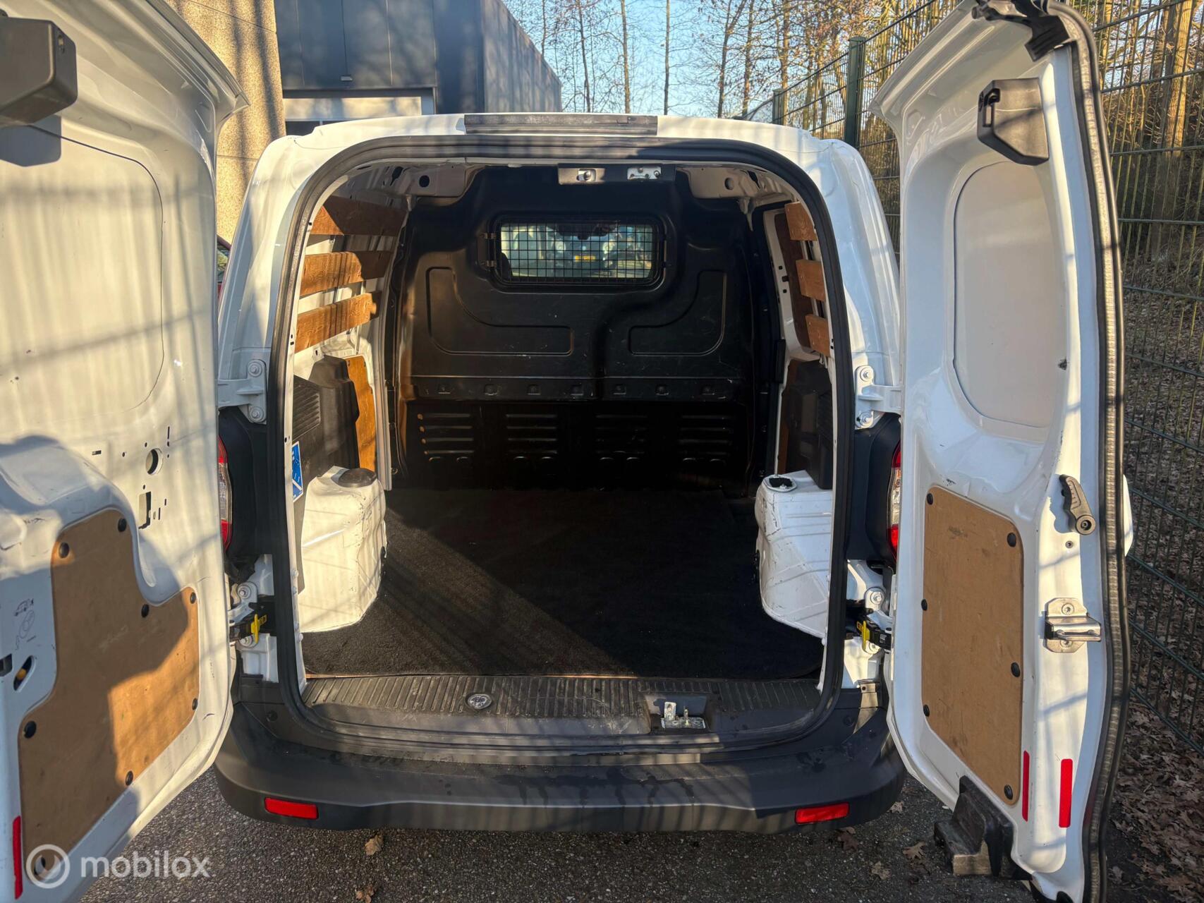 Foto van Ford Transit Courier