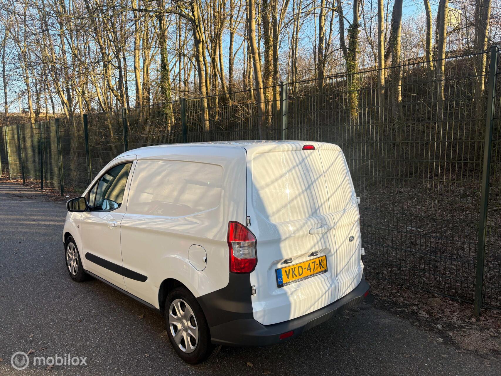 Foto van Ford Transit Courier