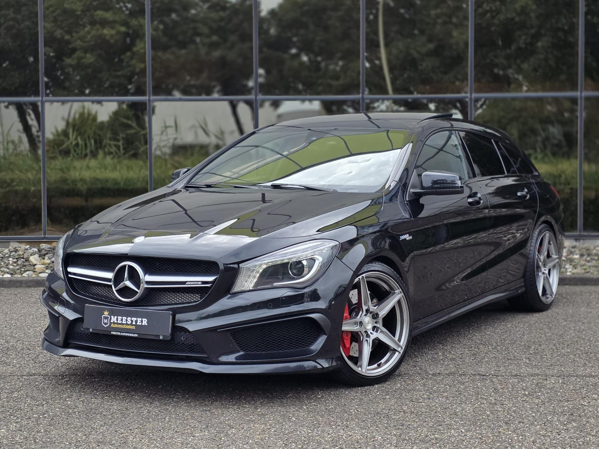 Foto van MERCEDES-BENZ CLA 45 AMG 4MATIC