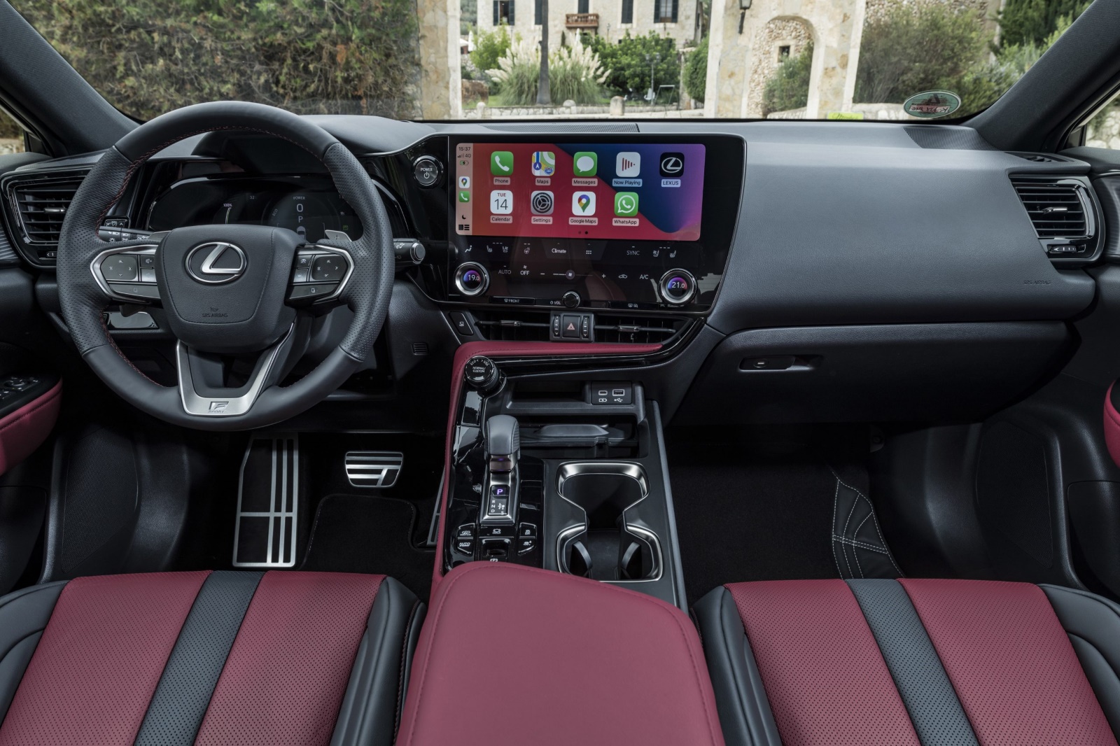Foto van Lexus NX