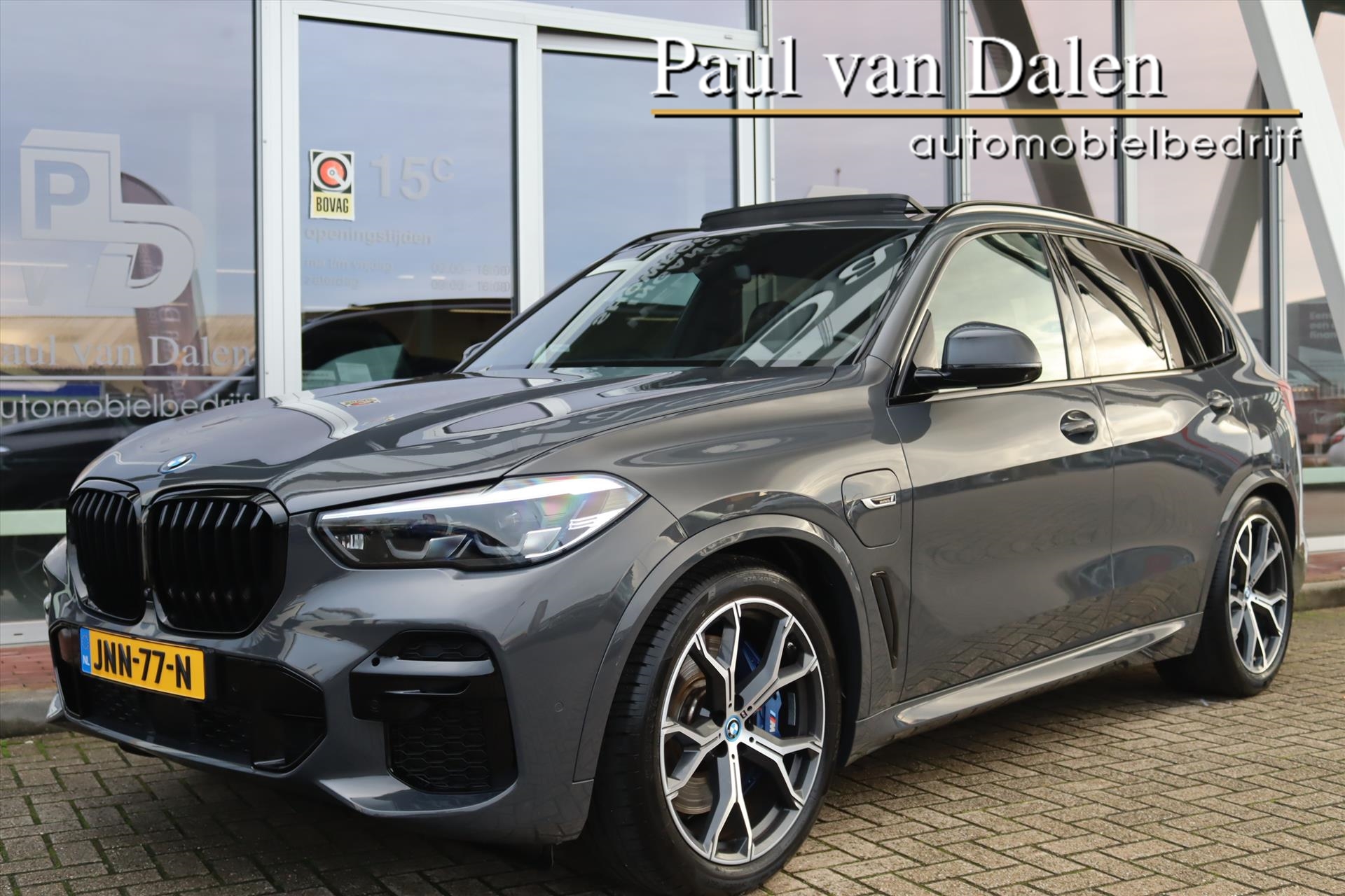 Foto van BMW X5 XDRIVE45E