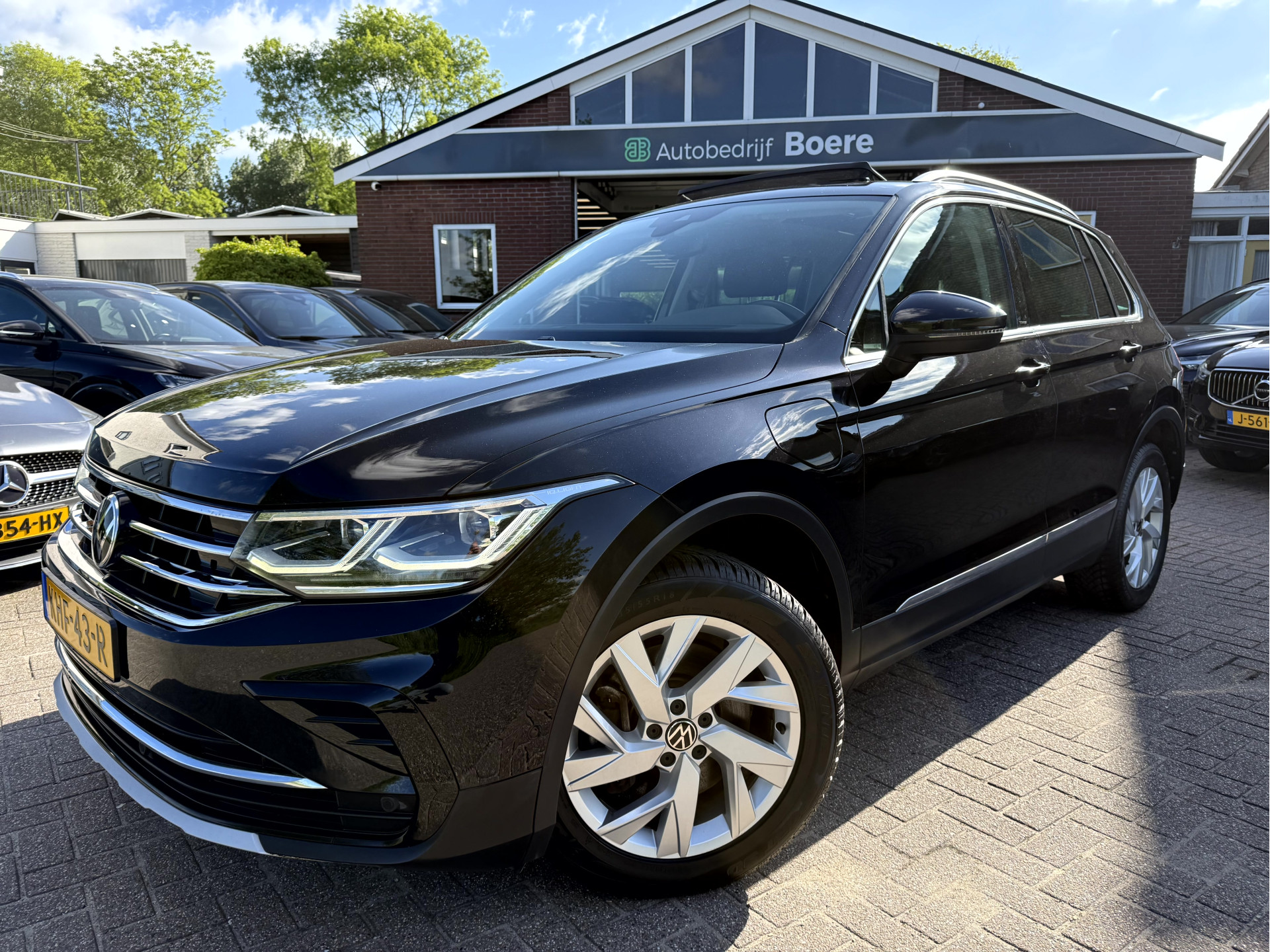 Volkswagen Tiguan 1.4 TSI eHybrid Elegance Business 2021 - voorkant