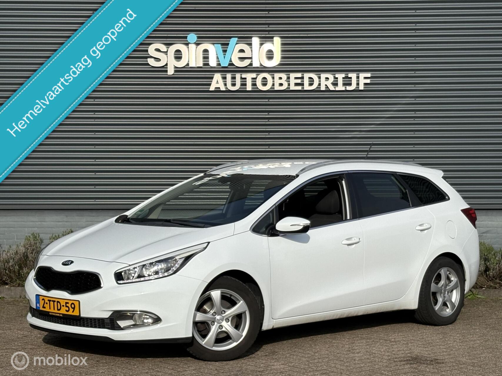 Kia Cee D 1.6 GDI BusinessLine - Navi - Cruise - 2014 - voorkant