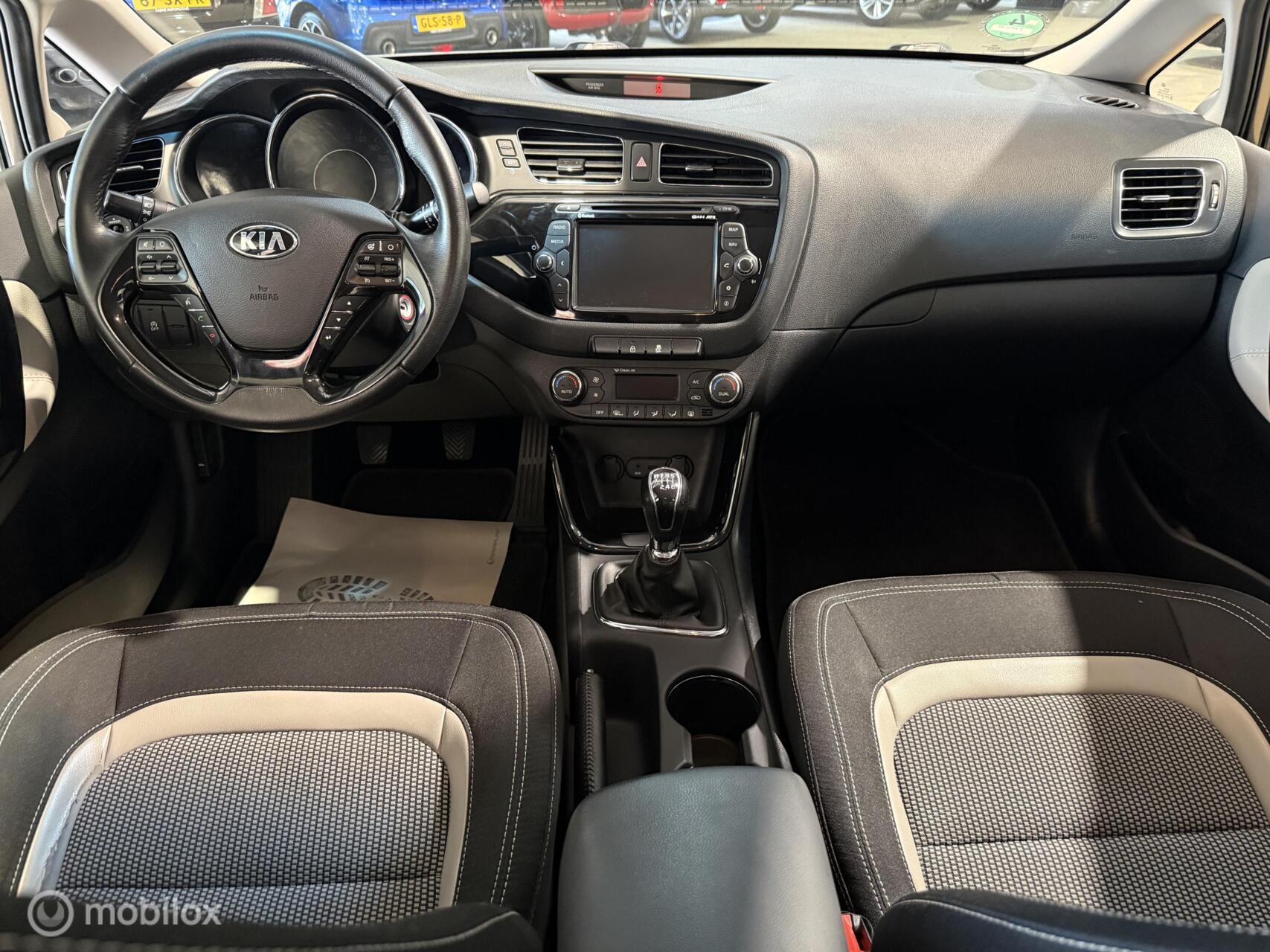 Foto van Kia Cee D