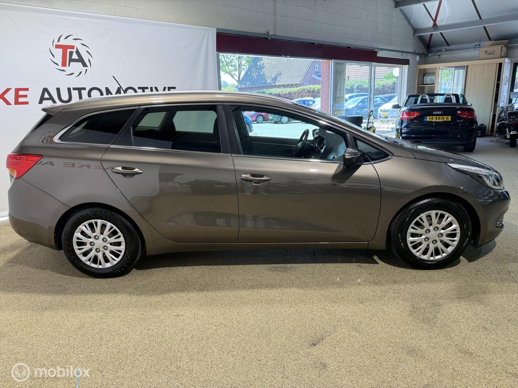Foto van Kia Cee D