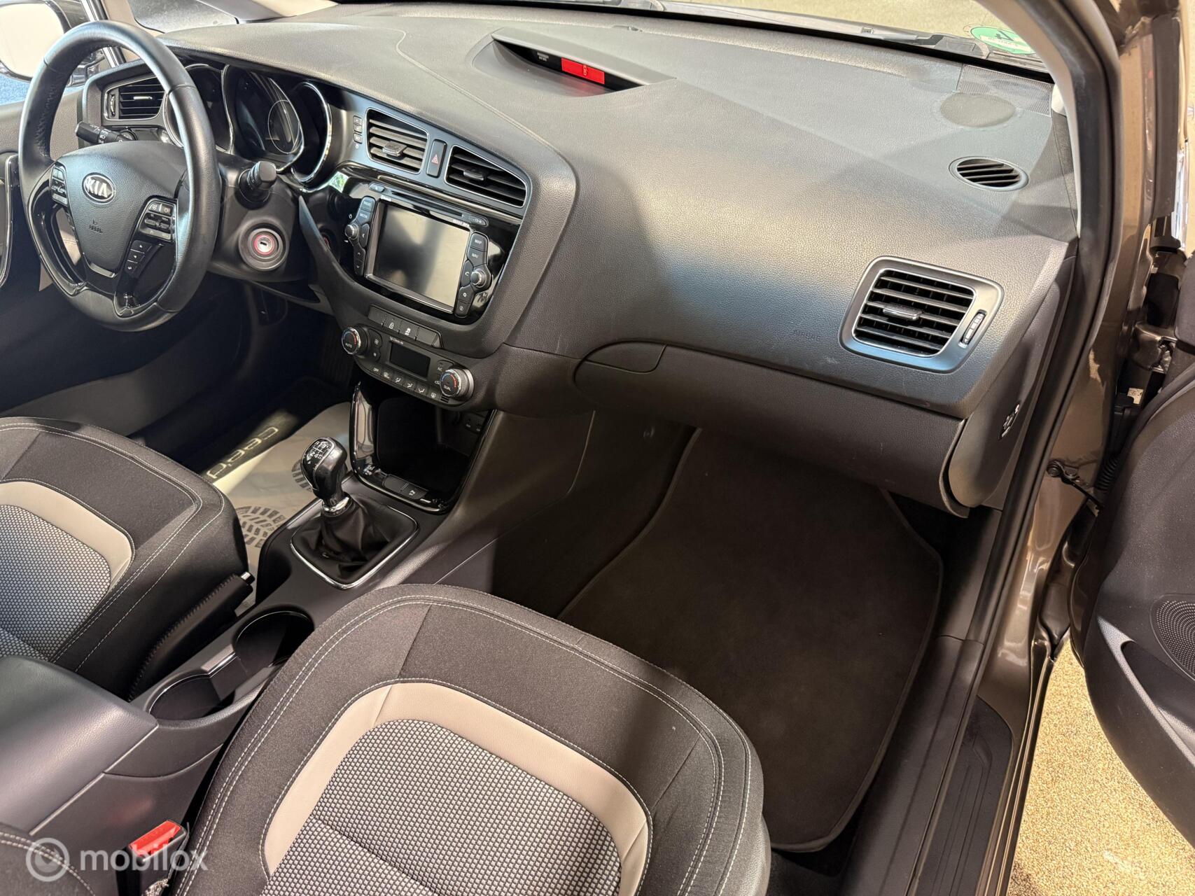 Foto van Kia Cee D