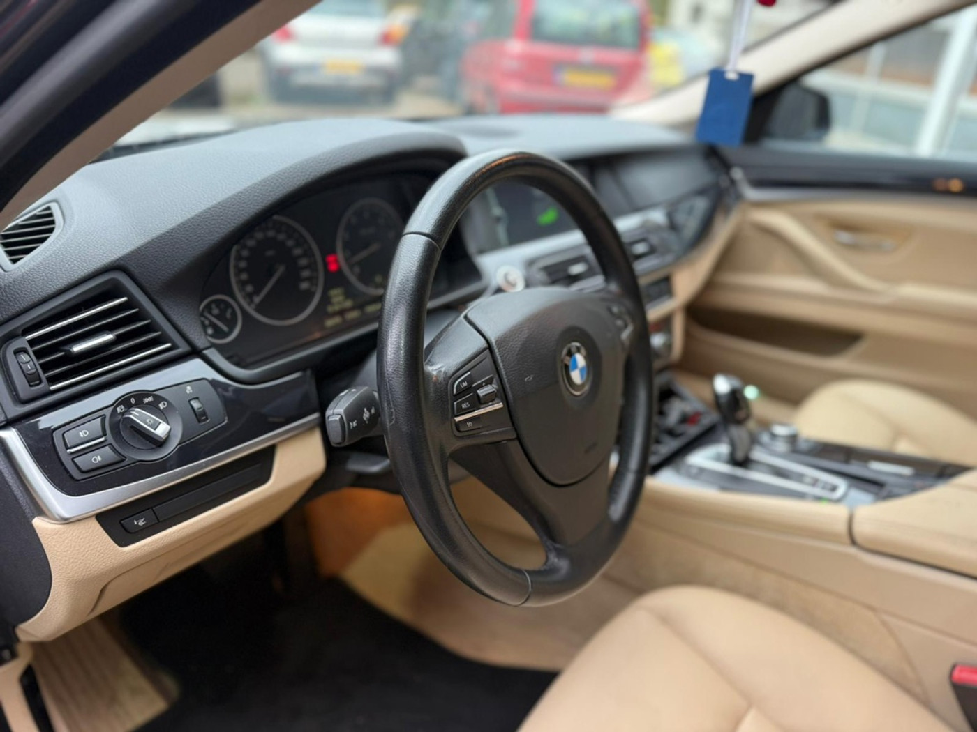 Foto van BMW 528i