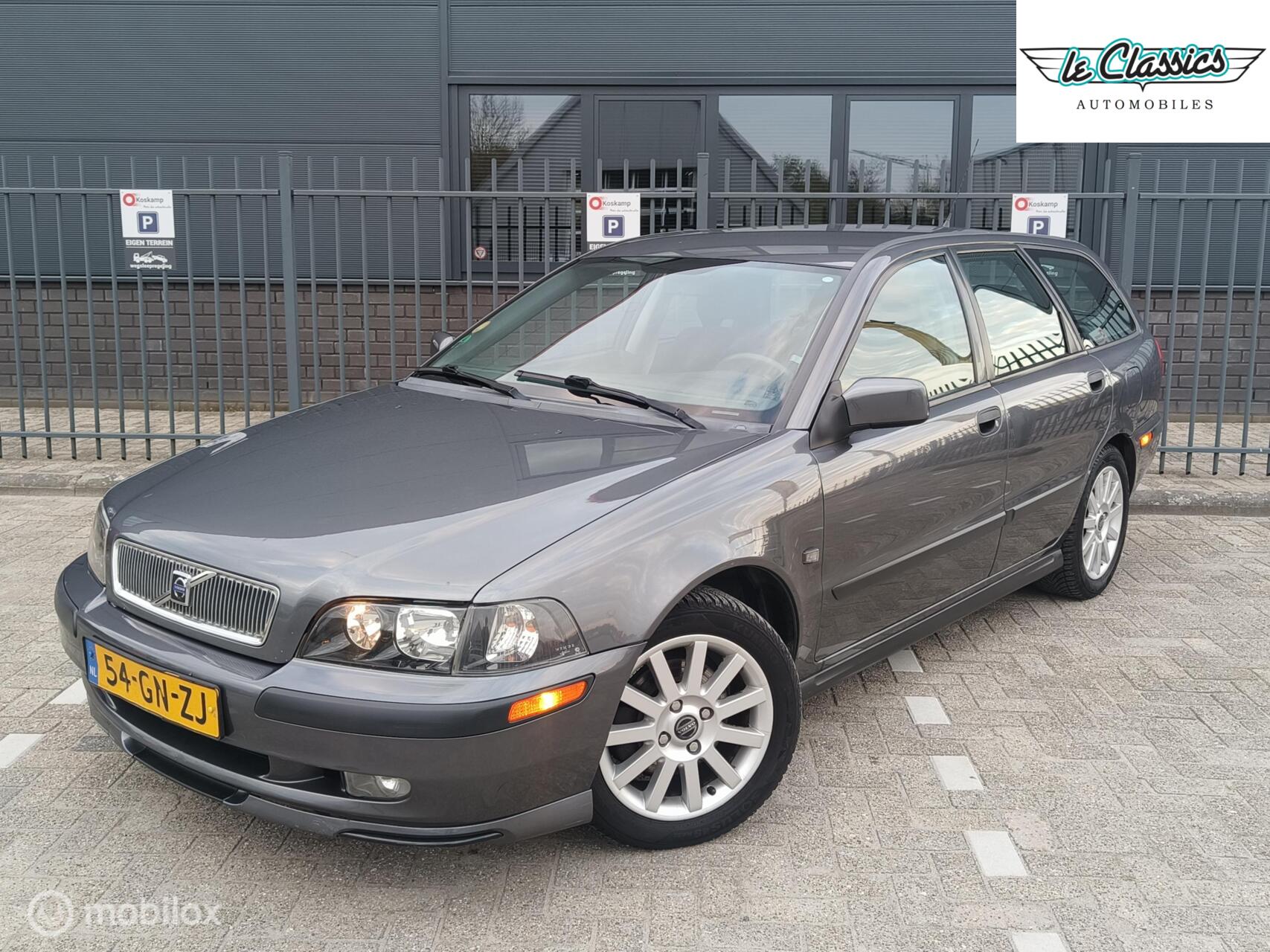 Foto van VOLVO V40