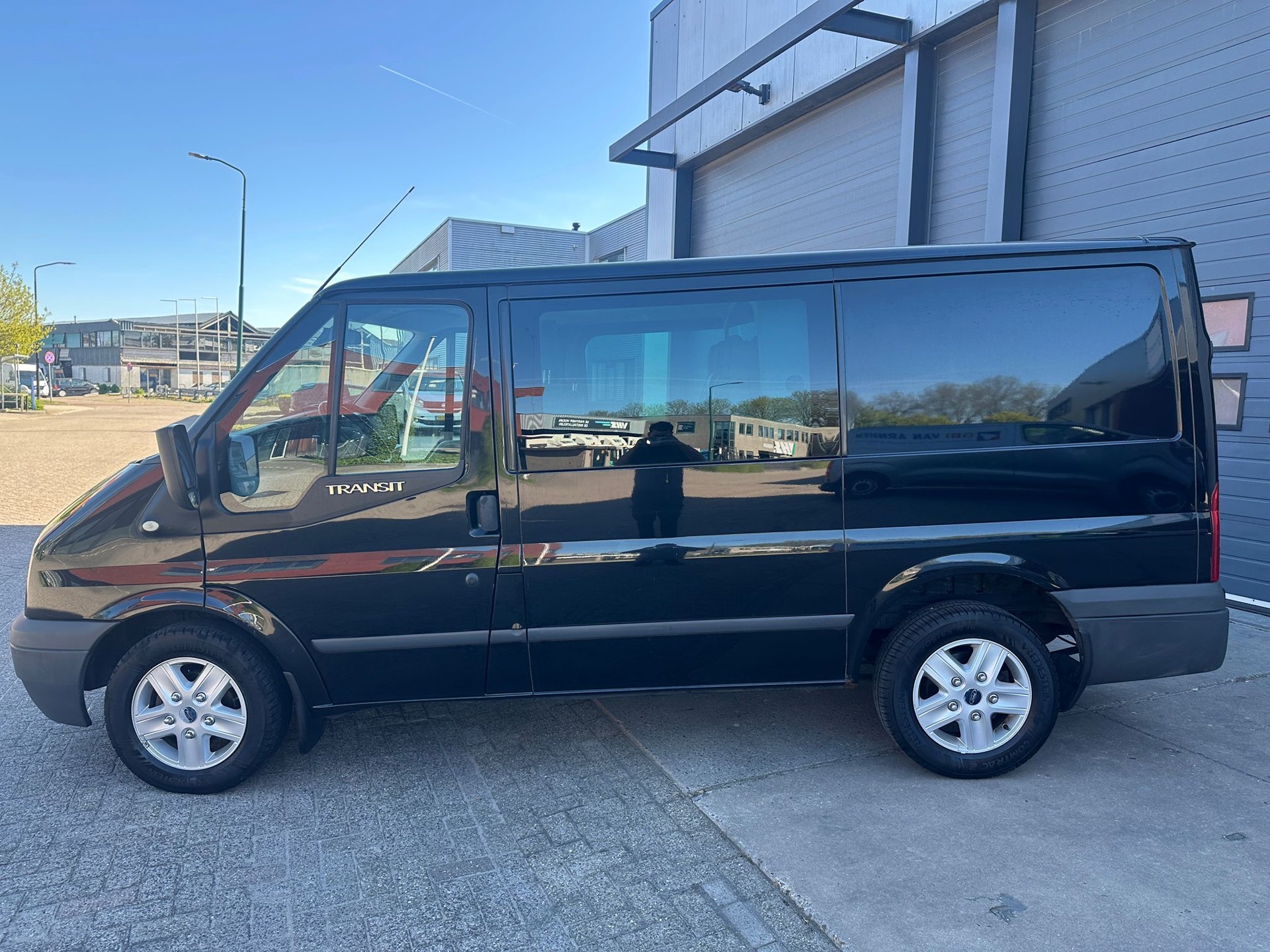 Foto van Ford Transit 260s DC 115dpf 4.36