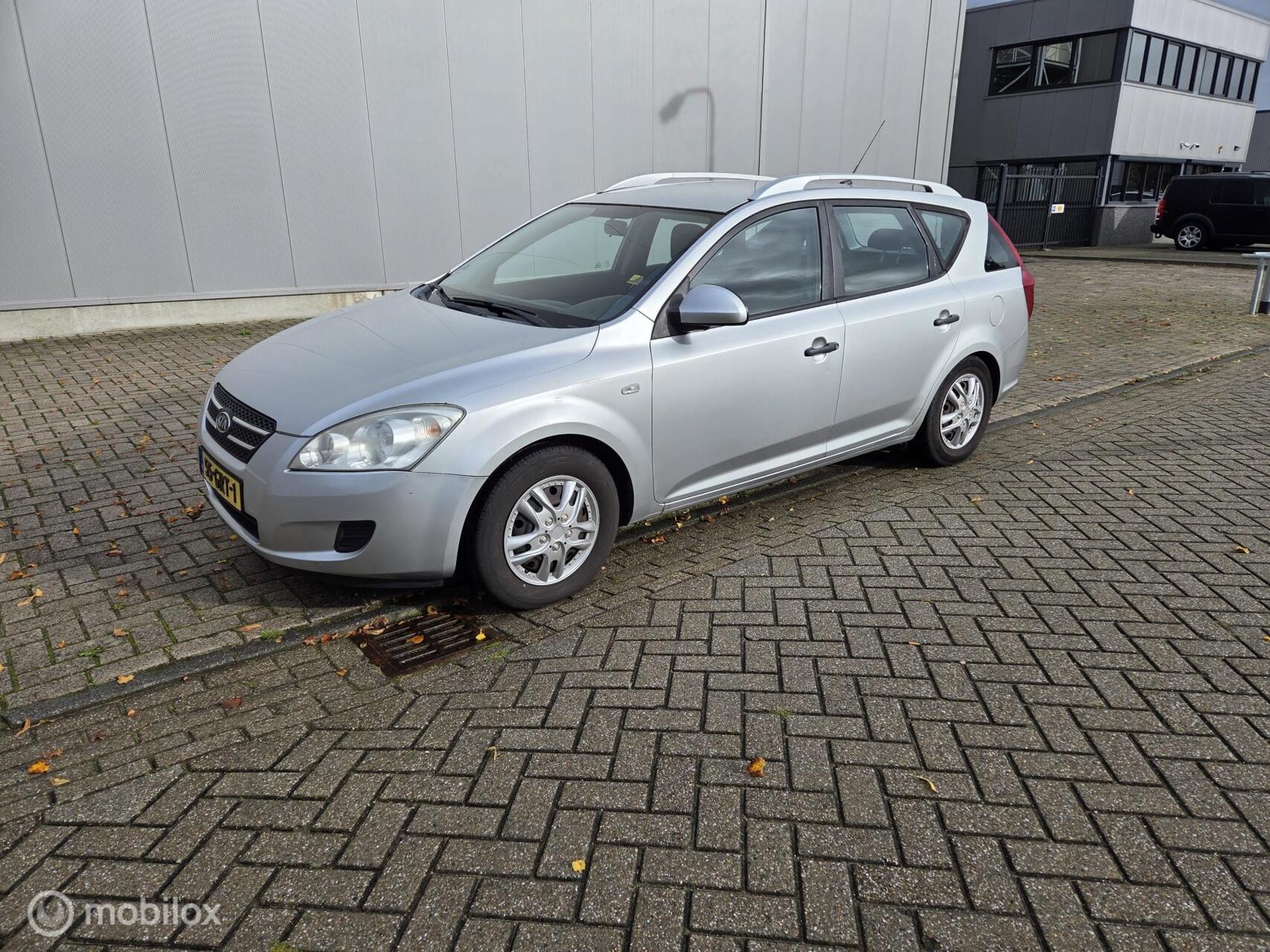 Foto van Kia Cee D