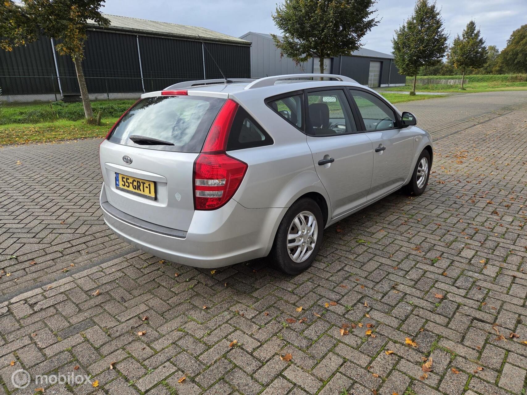 Foto van Kia Cee D