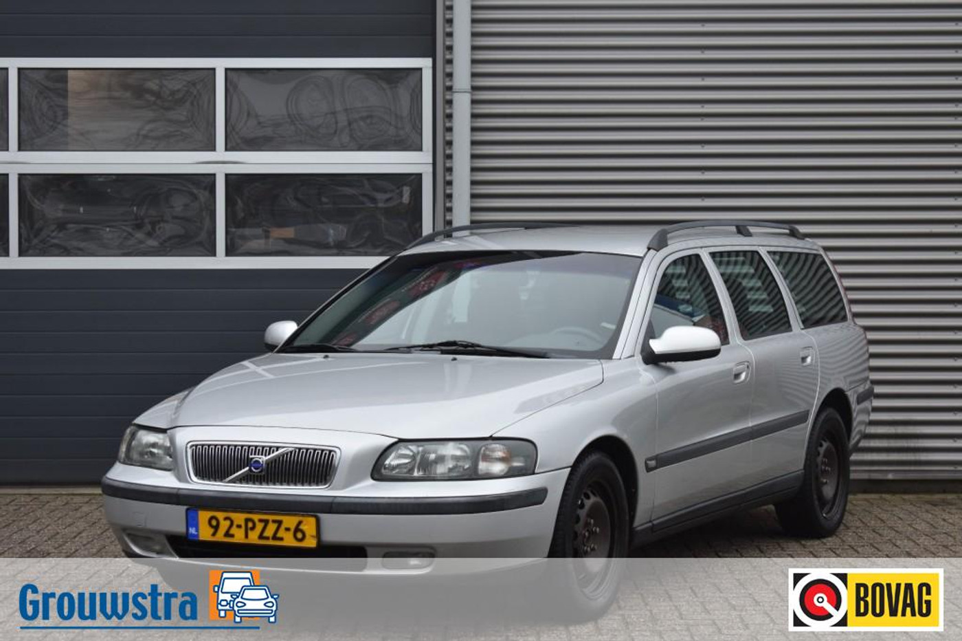Volvo V70 2.4 / AIRCO / STOELVERWARMING / CRUISE CONTROL 2002 - voorkant