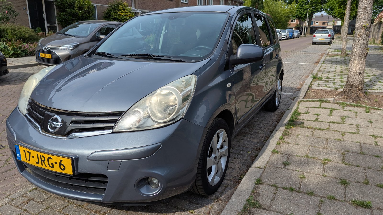 Nissan Note 1.6 Acenta 2009 - voorkant