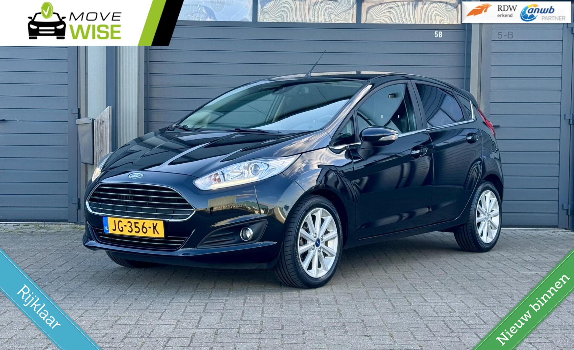 Ford Fiesta 1.0 - 101pk Titanium | Nieuwstaat ! | Rijklaar & Nieuwe DB RIEM | Cruise | 5 Deurs | PDC | 2016 - voorkant