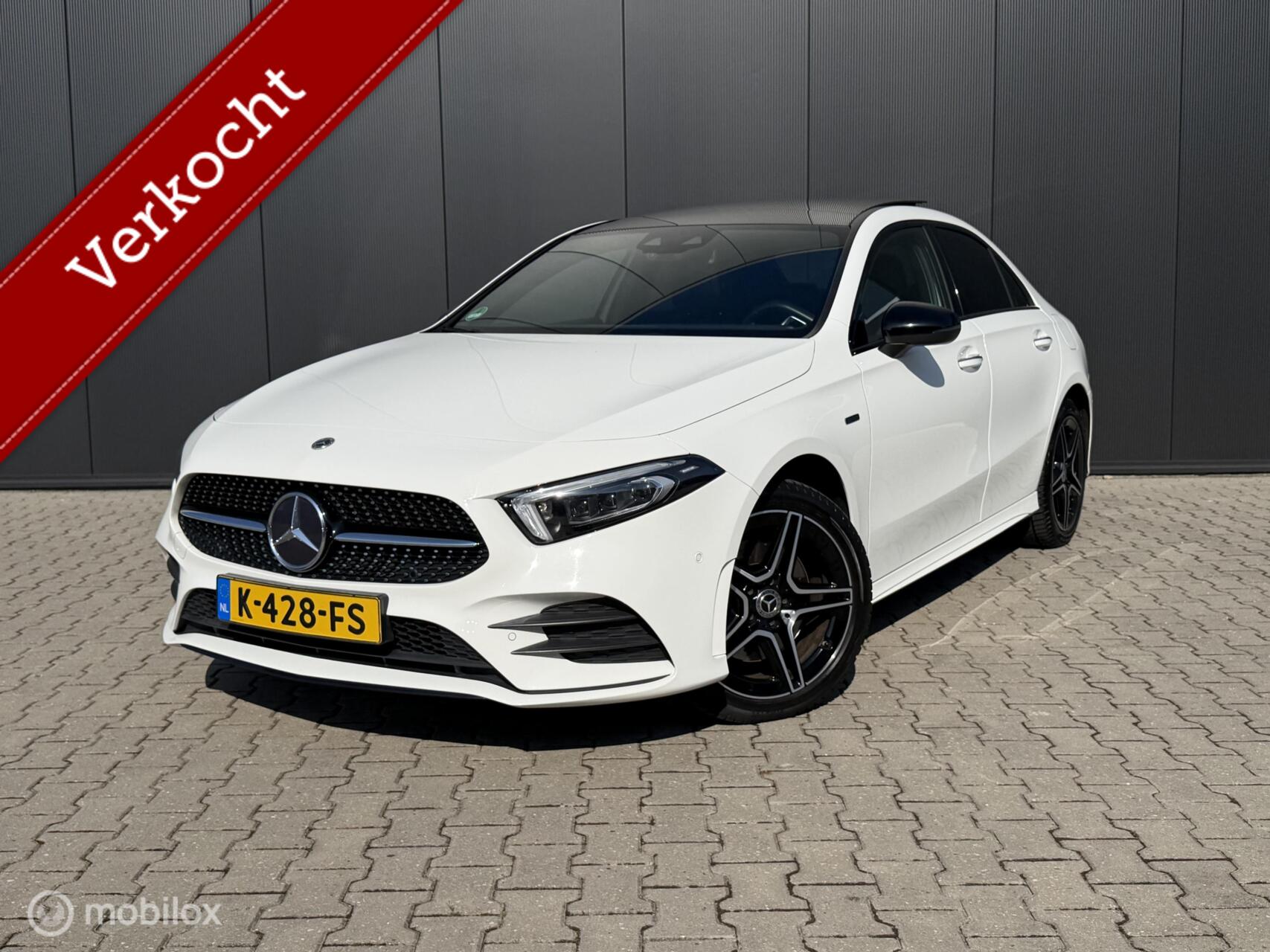 Mercedes-Benz A 250 E 250 e Business Solution AMG Limited 2020 - voorkant