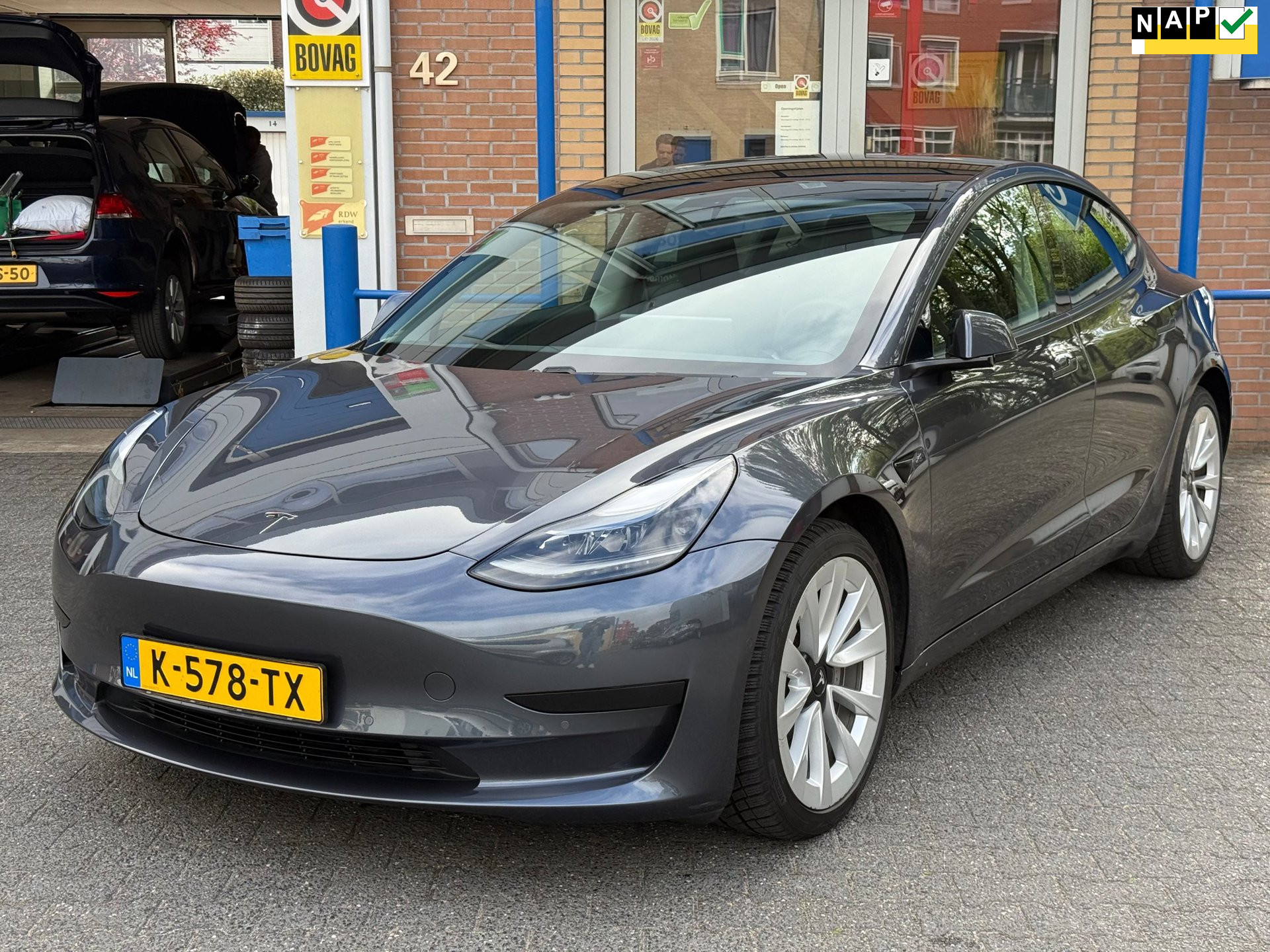 Tesla Model 3 Standard RWD Plus 60 kWh 2021 - voorkant