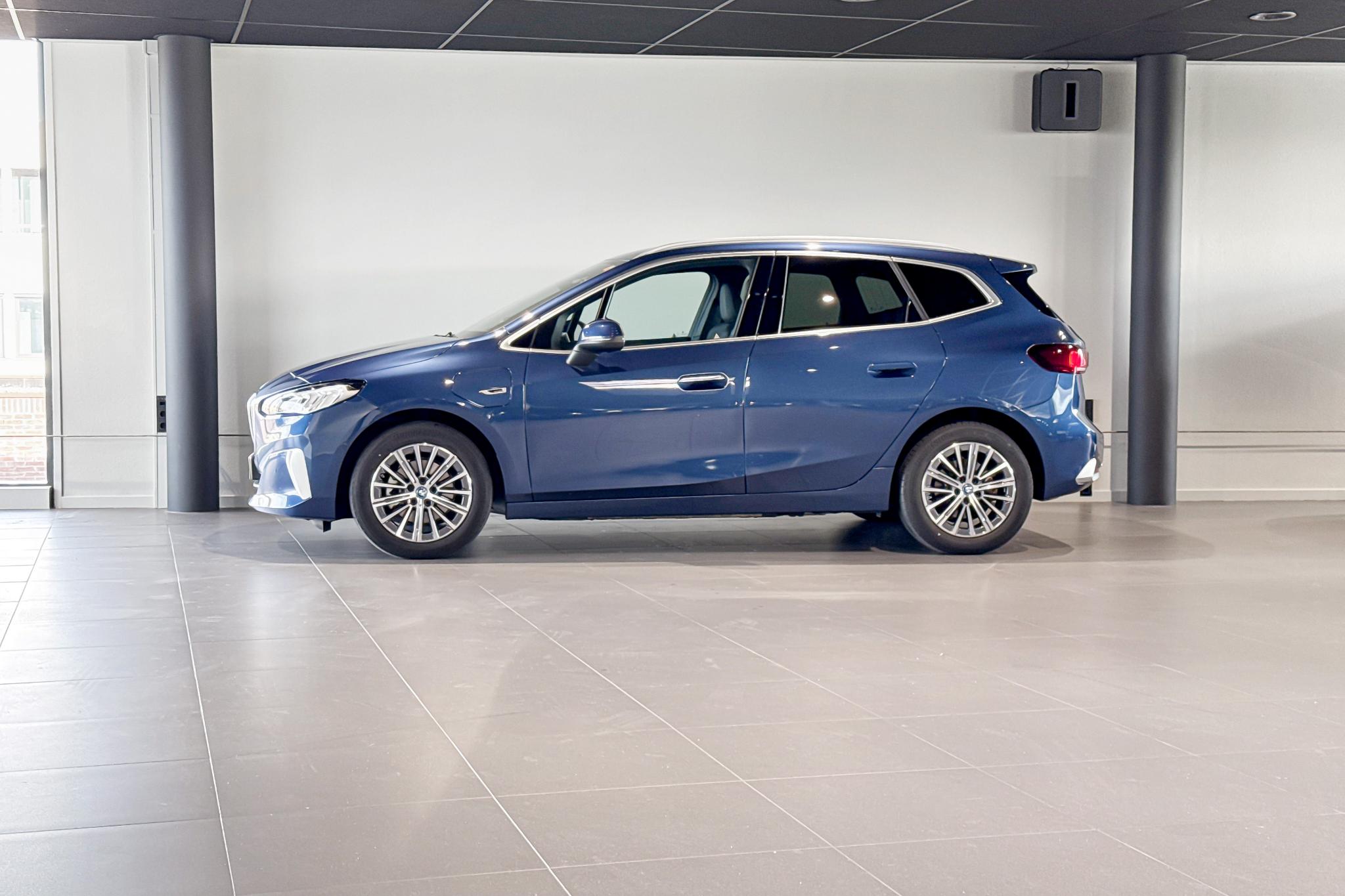 Foto van BMW 225e xDrive Active Tourer
