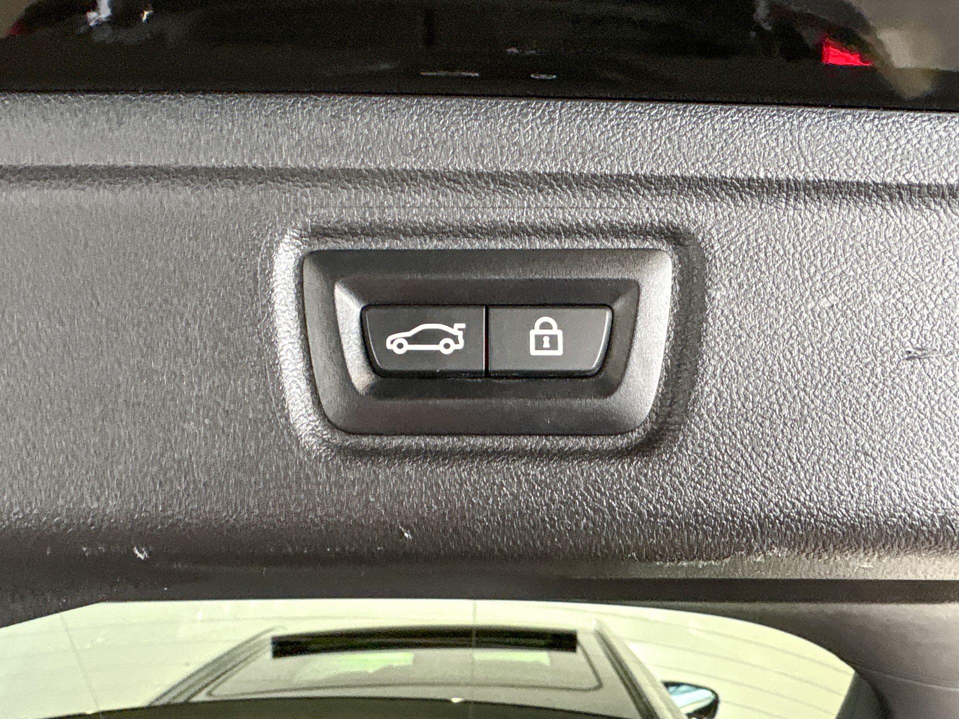 Foto van BMW 330e