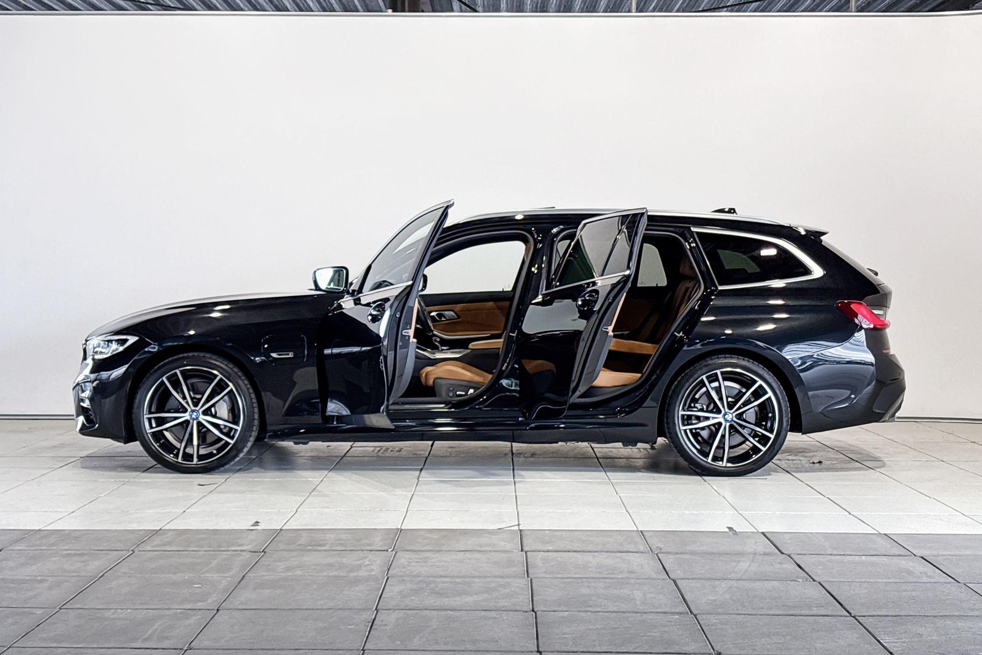 Foto van BMW 330e