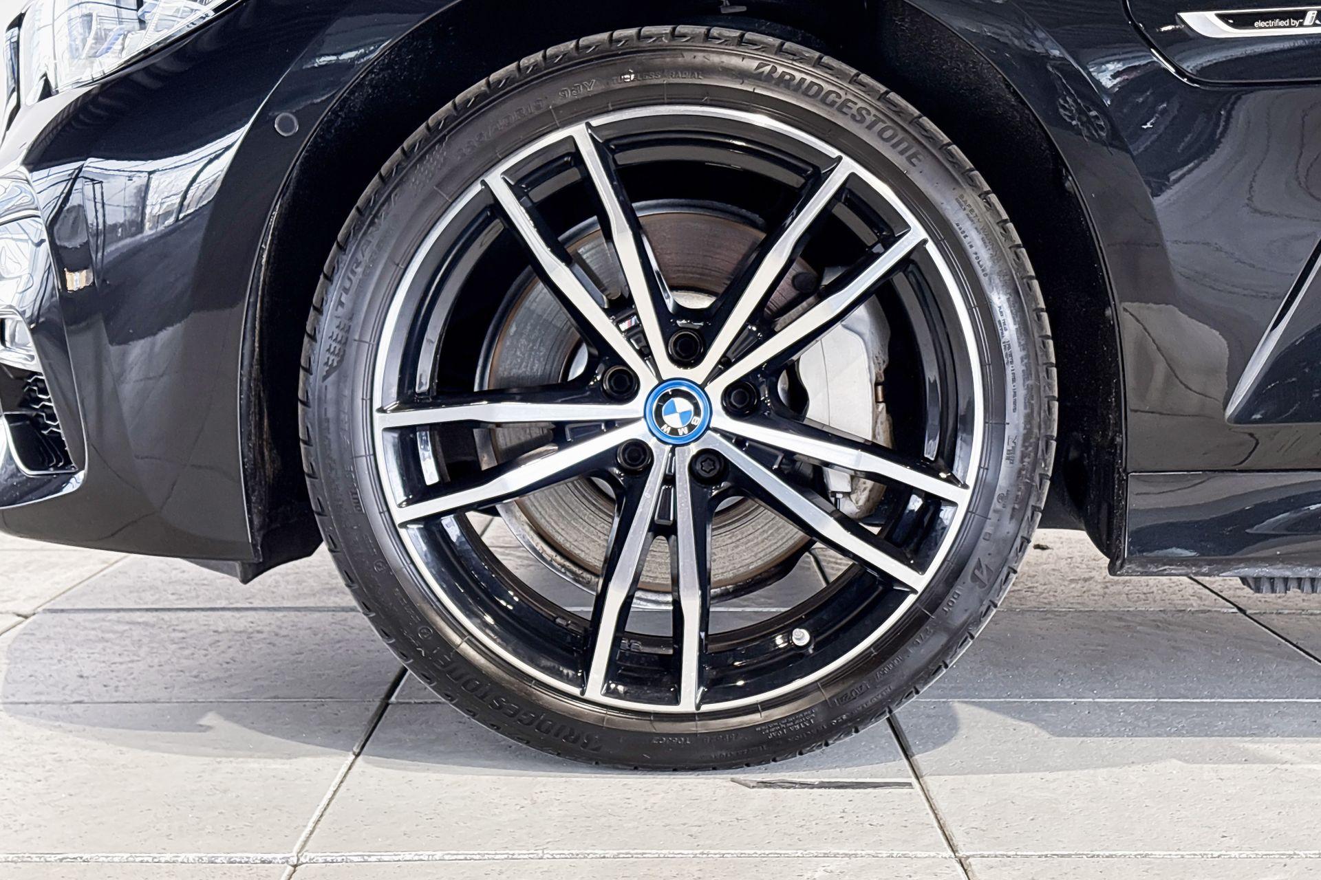 Foto van BMW 330e