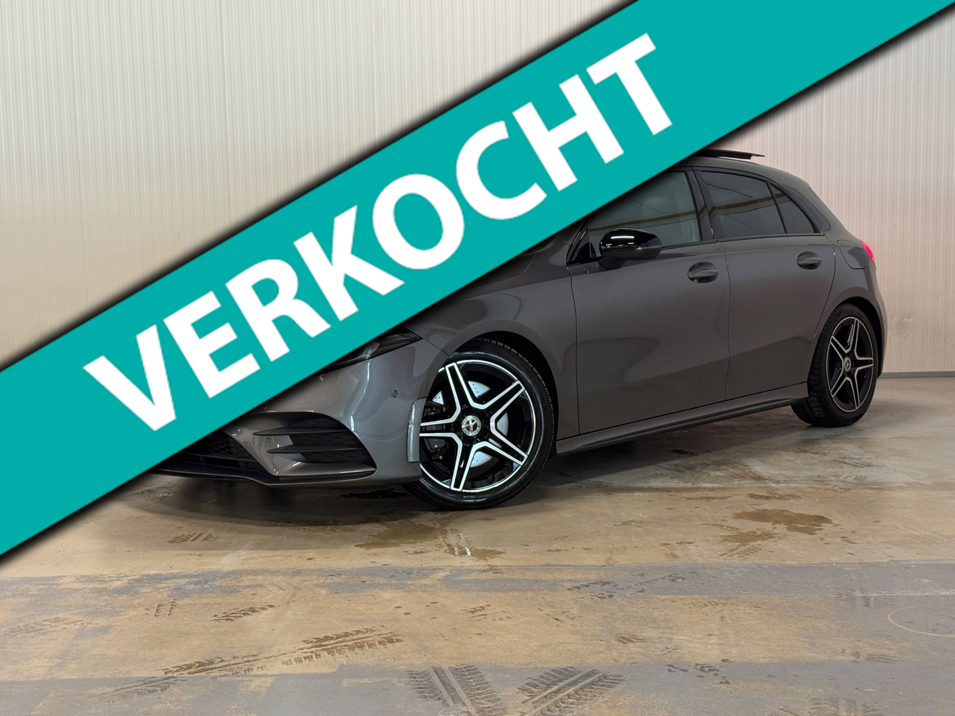 Mercedes-Benz A 220 4Matic 220 4MATIC Premium Plus | AMG/NIGHT | PANO | CAMERA | AMBIANCE 2019 - voorkant