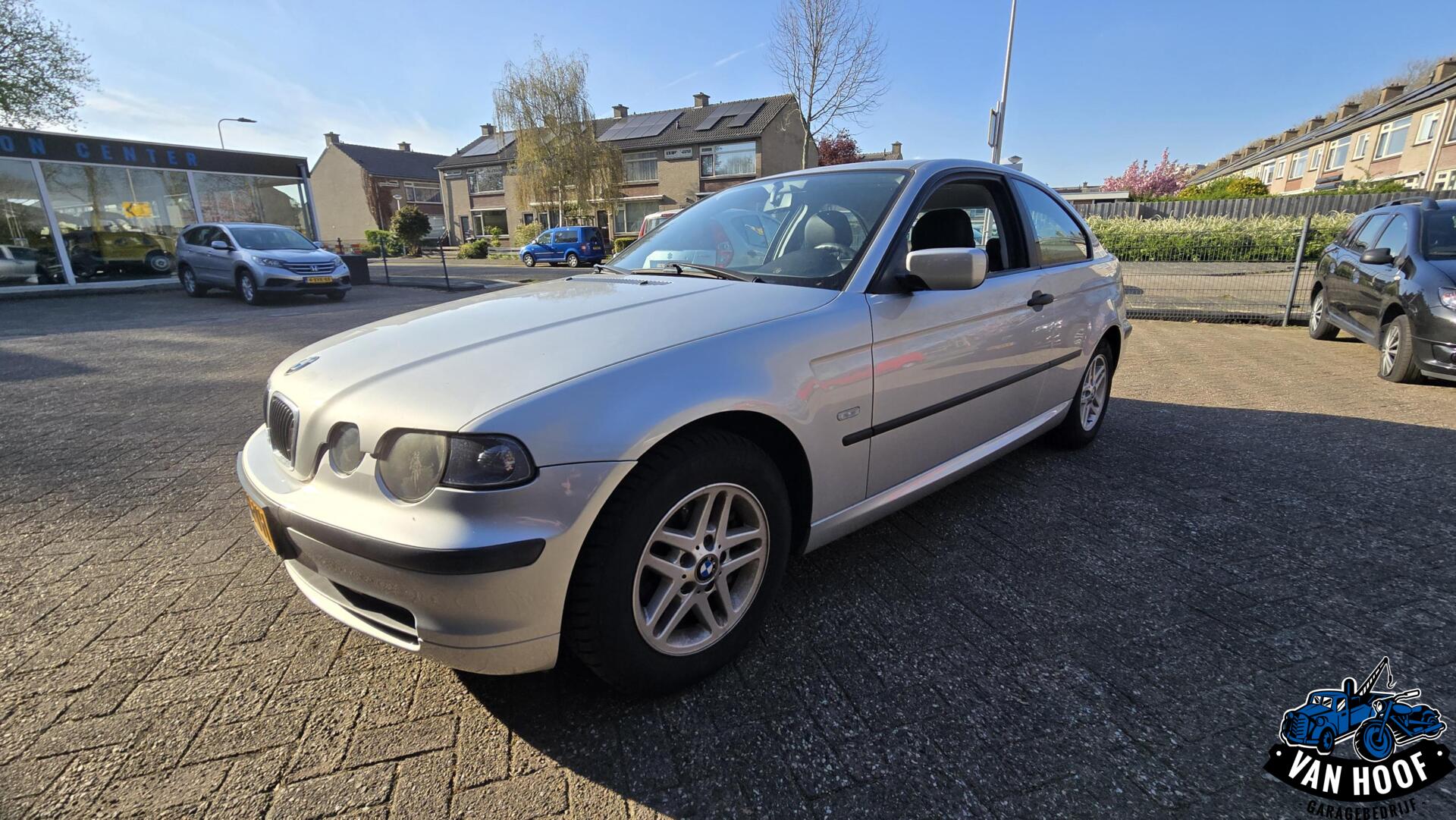BMW 3er Reihe 316ti Airco 100557km nwe apk 2004 - voorkant