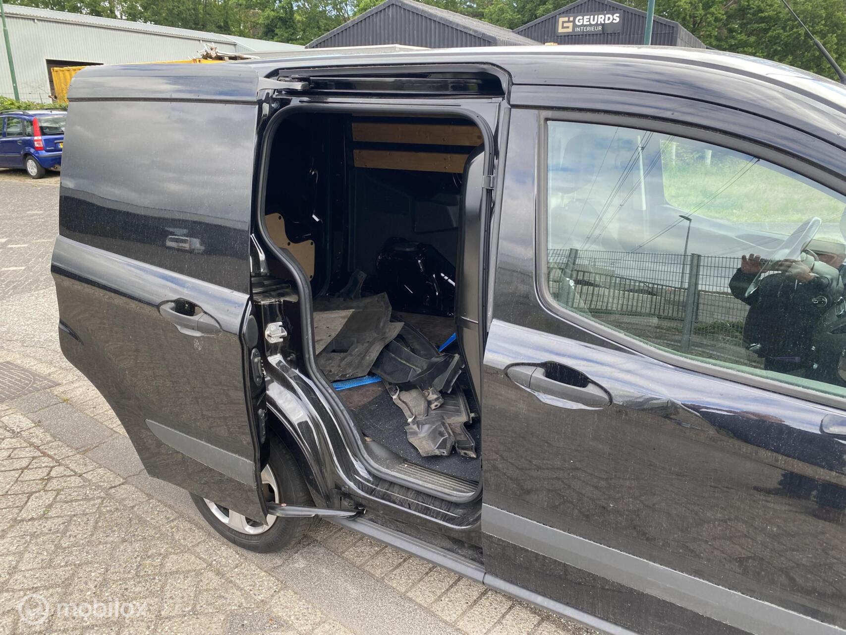 Foto van Ford Transit Courier