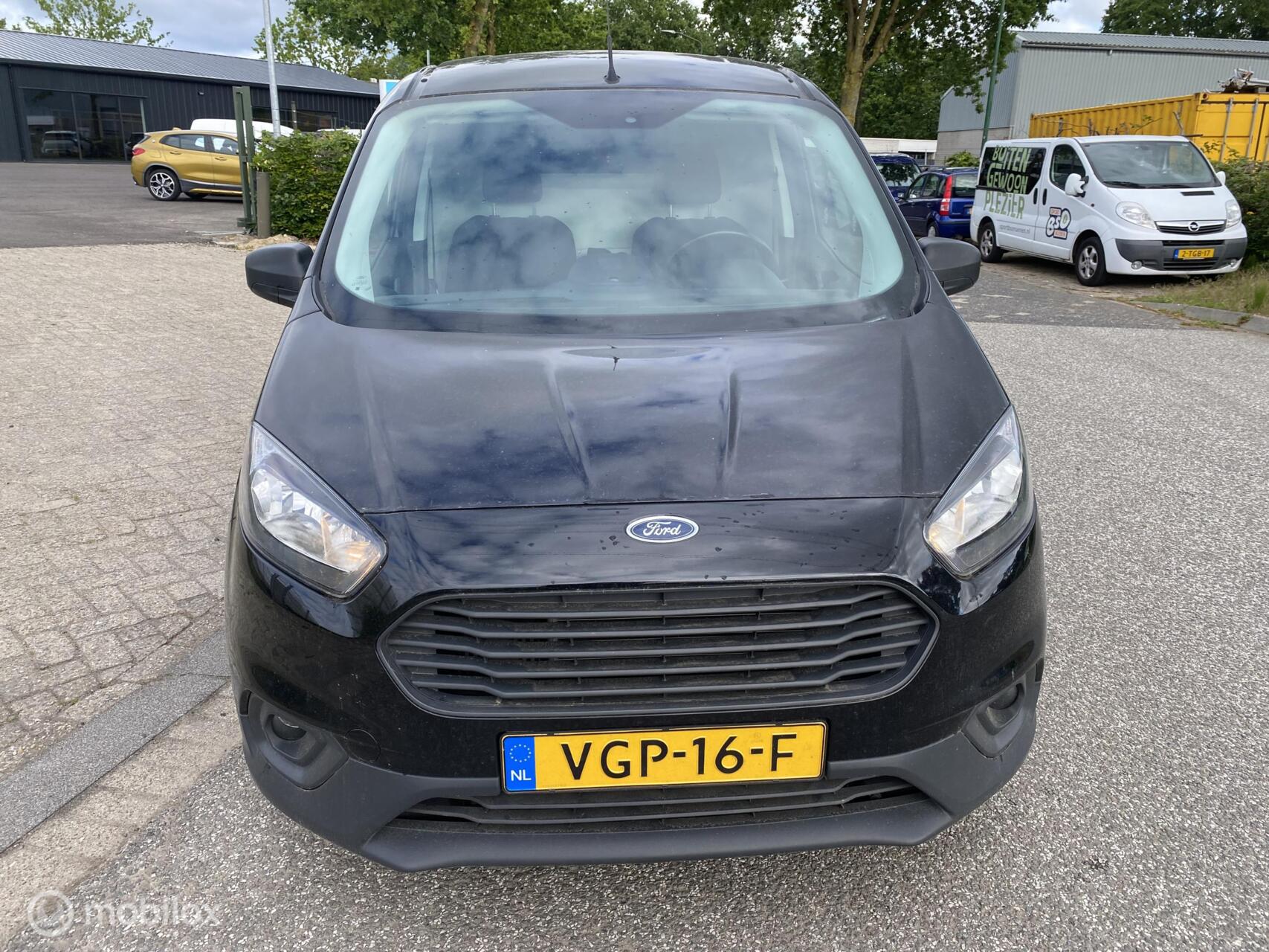 Foto van Ford Transit Courier