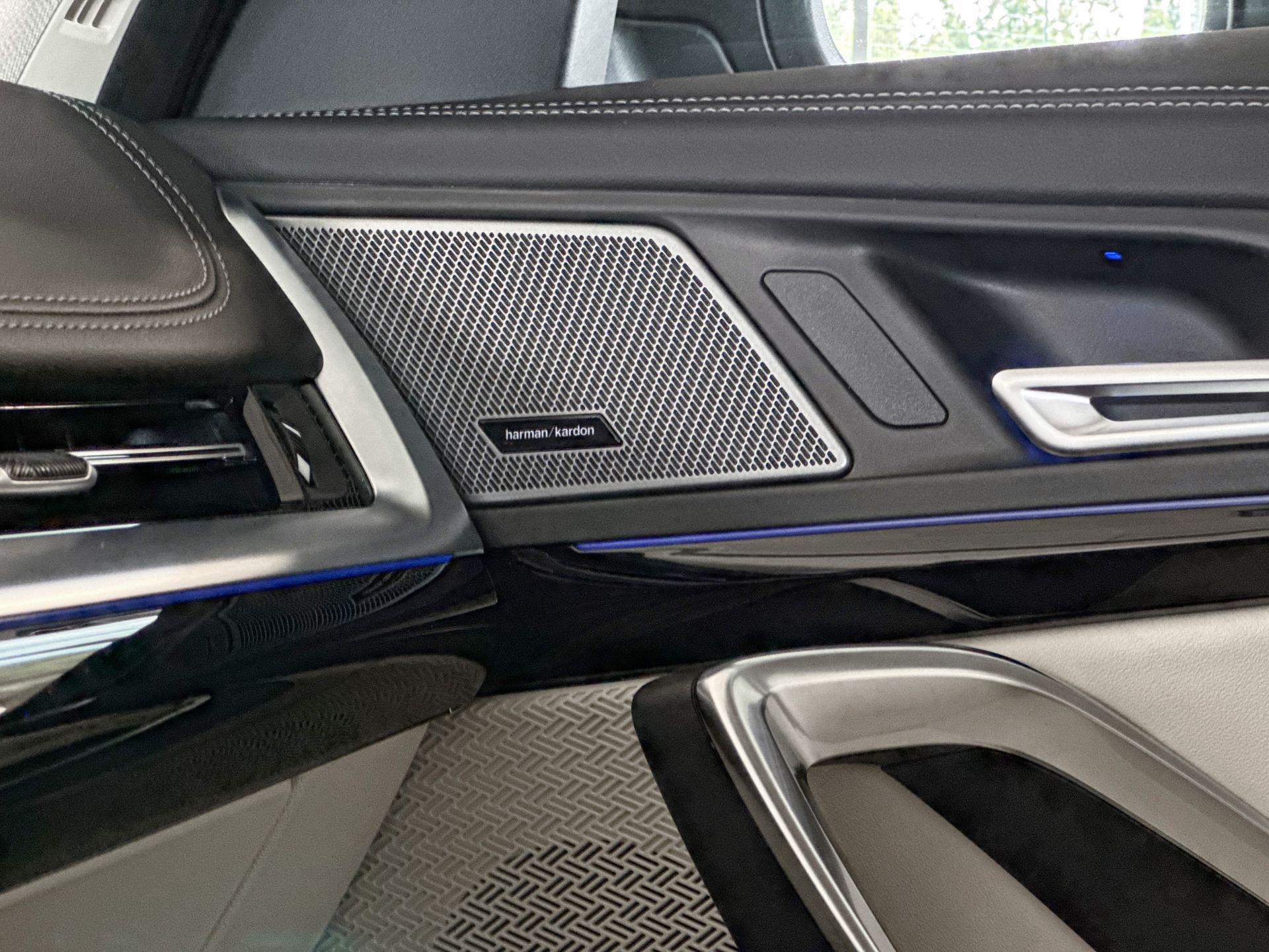 Foto van BMW Ix1