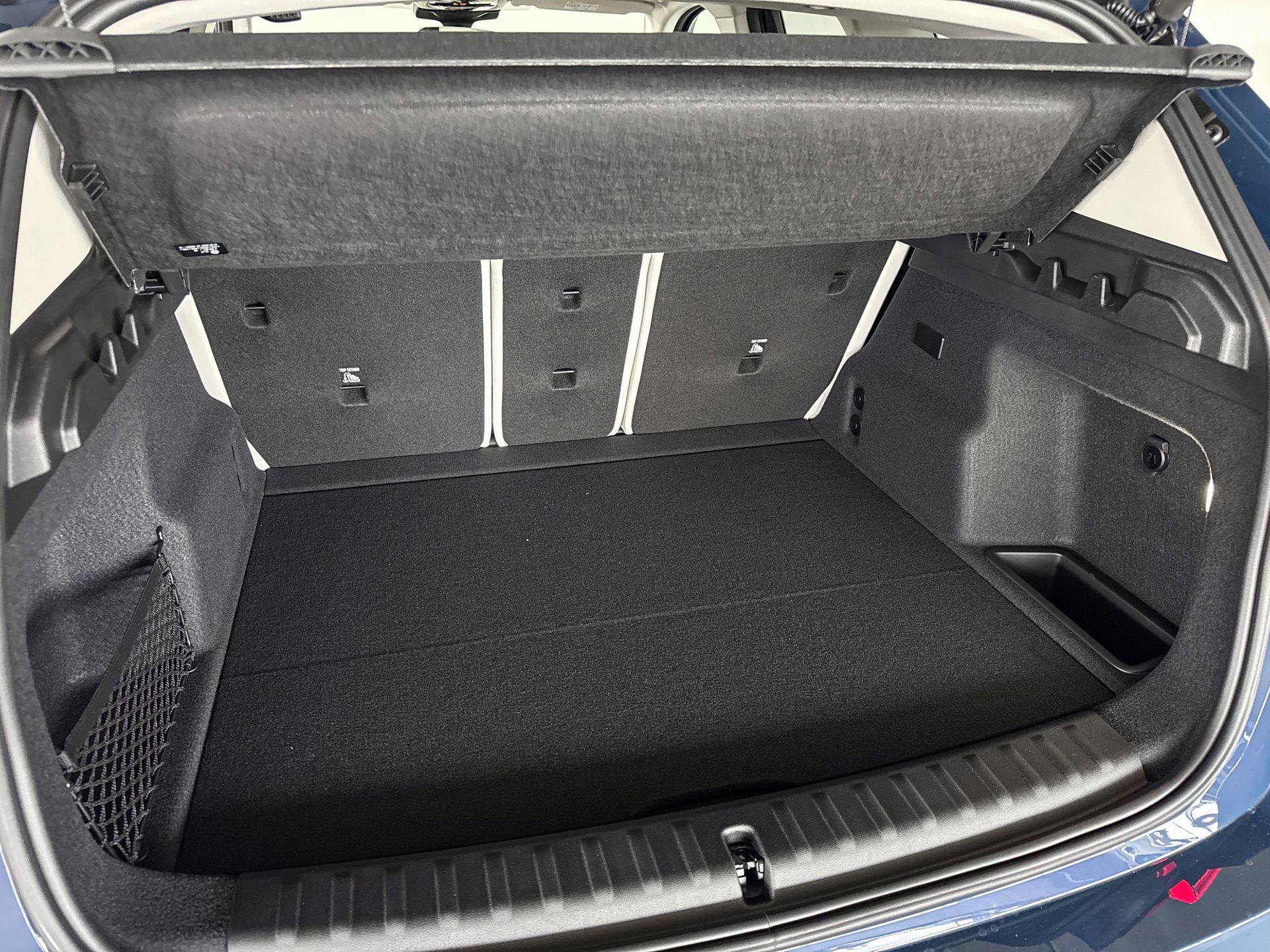 Foto van BMW Ix1